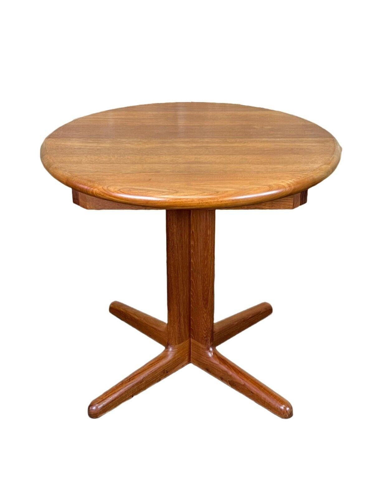 1960s-1970s teak dining table side table Korup design Danish Denmark

Object: dining table

Manufacturer: Korup

Condition: good - vintage

Age: around 1960-1970

Dimensions:

Diameter = 79cm
Height = 72cm
Shelf = 40cm

Other