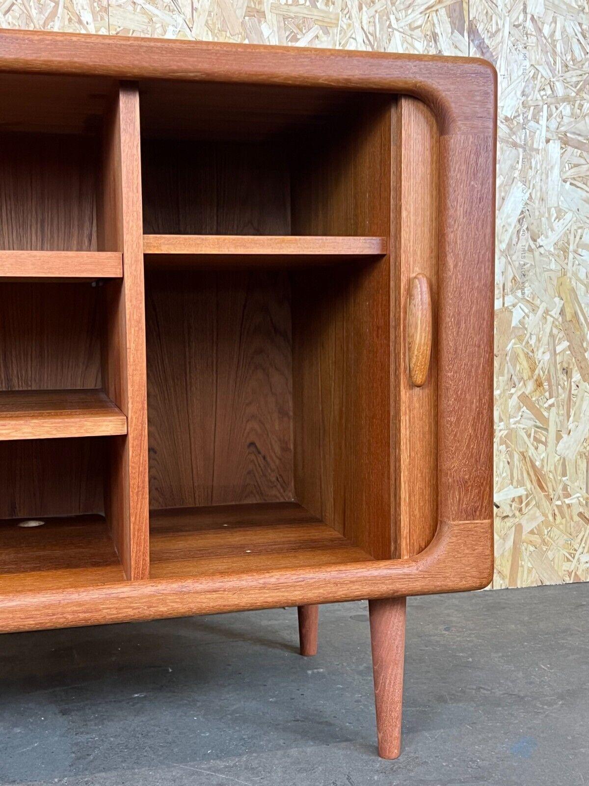 1960s-1970s Teak Dyrlund Sideboard Credenza Cabinet Danish Modern Design 12