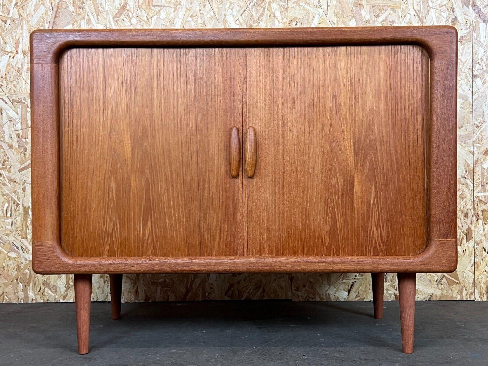 1960s-1970s Teak Dyrlund Sideboard Credenza Cabinet Danish Modern Design 16