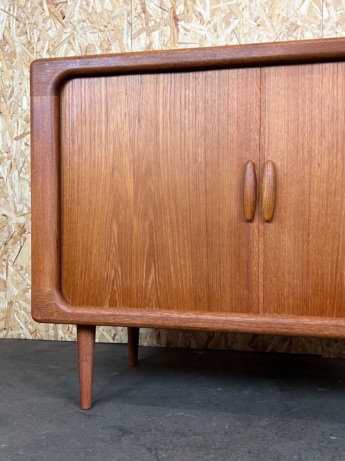 1960s-1970s Teak Dyrlund Sideboard Credenza Cabinet Danish Modern Design 1
