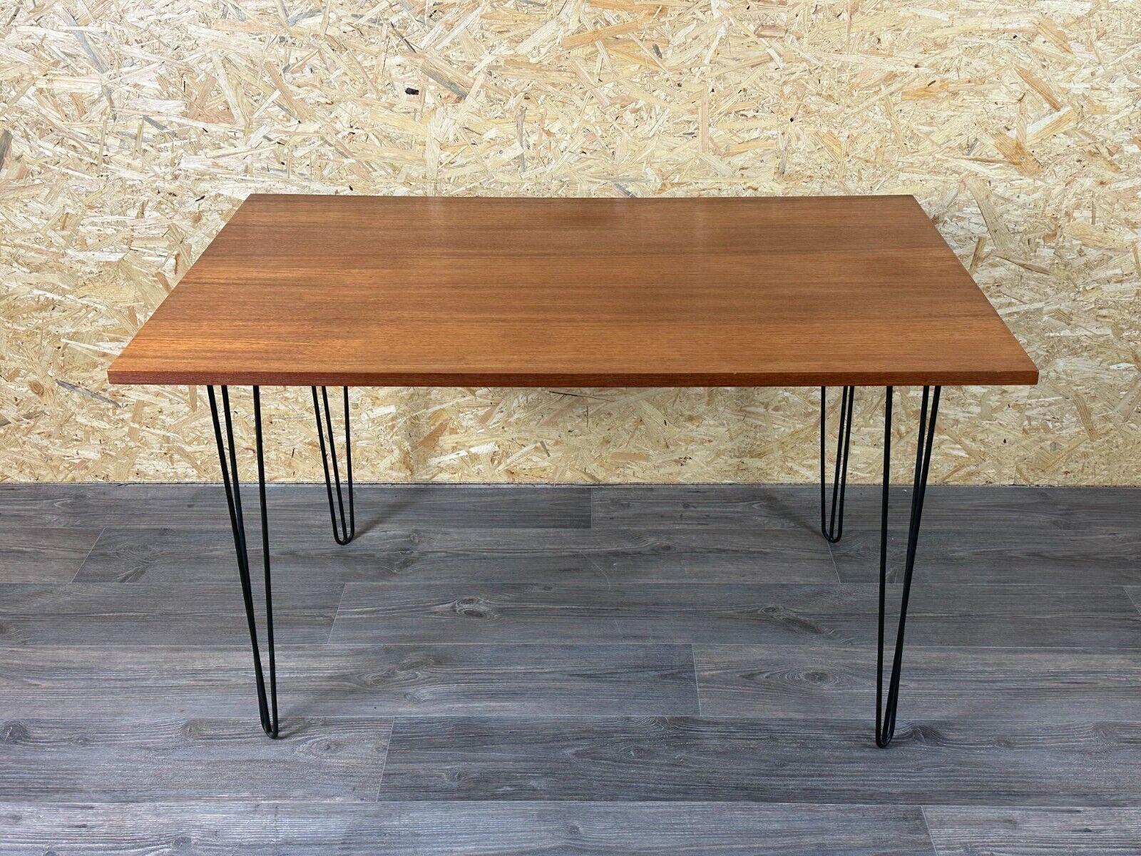 Suédois 60s 70s Teak & Metal Dining Table Table à manger Danish Modern Design Danemark en vente