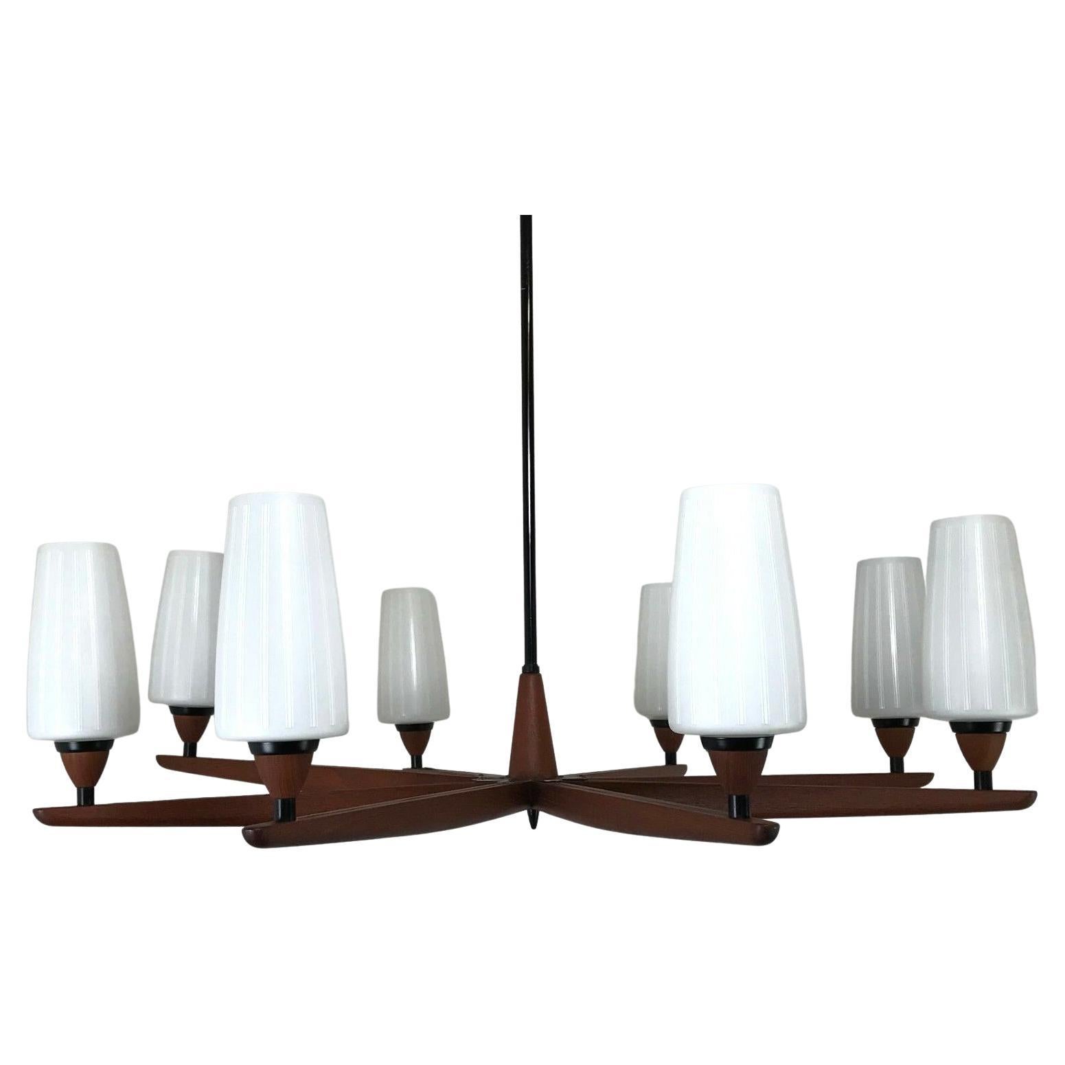 60s 70s Lampe pendante en teck Chandelier Uno & Osten Kristiansson pour Luxus en vente