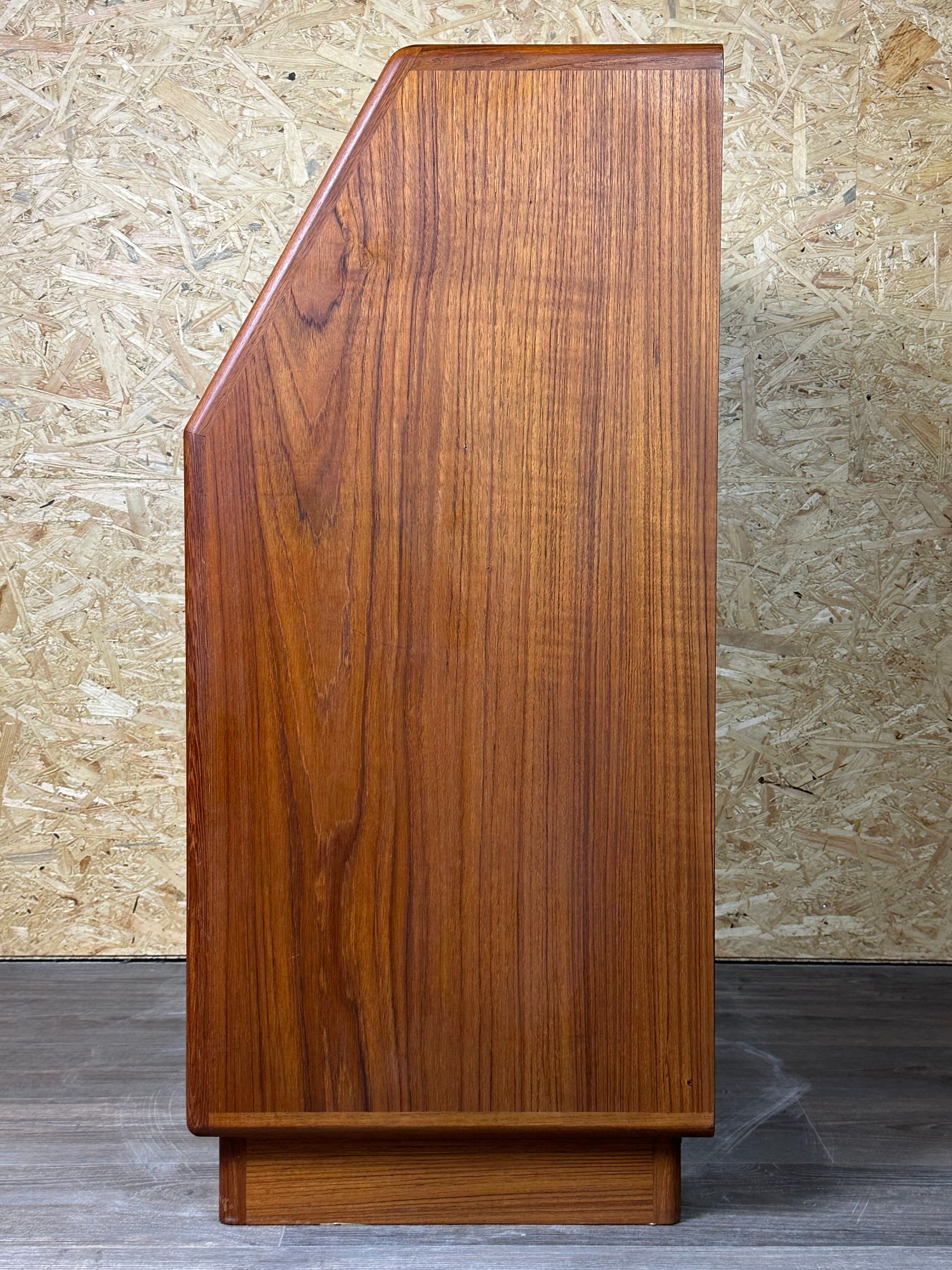 60s 70s teck secrétaire commode Danish Modern by Dyrlund Denmark en vente 14