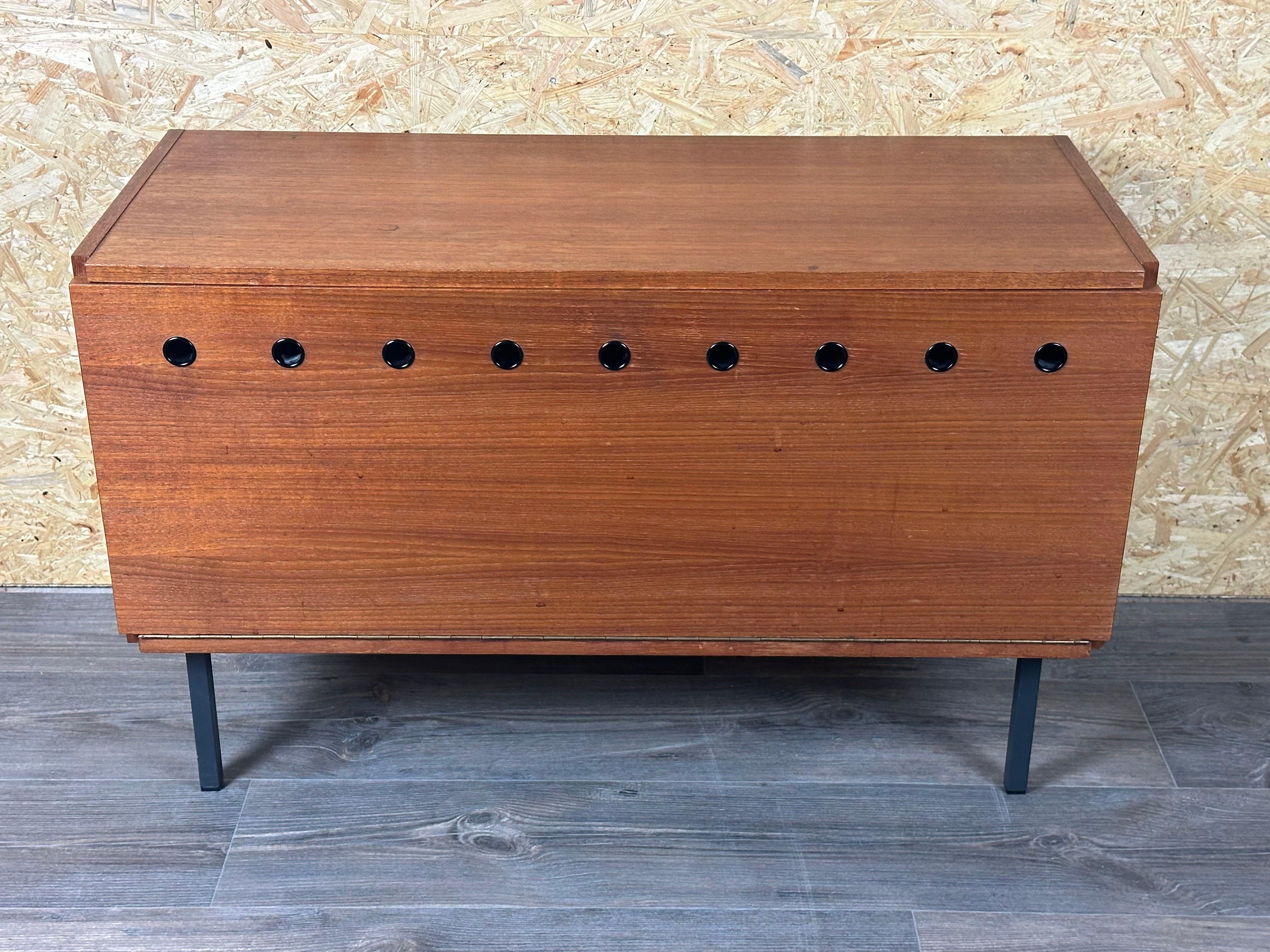 60s 70s teak sideboard cabinet Rego Mobile Danish Modern Design For Sale 4