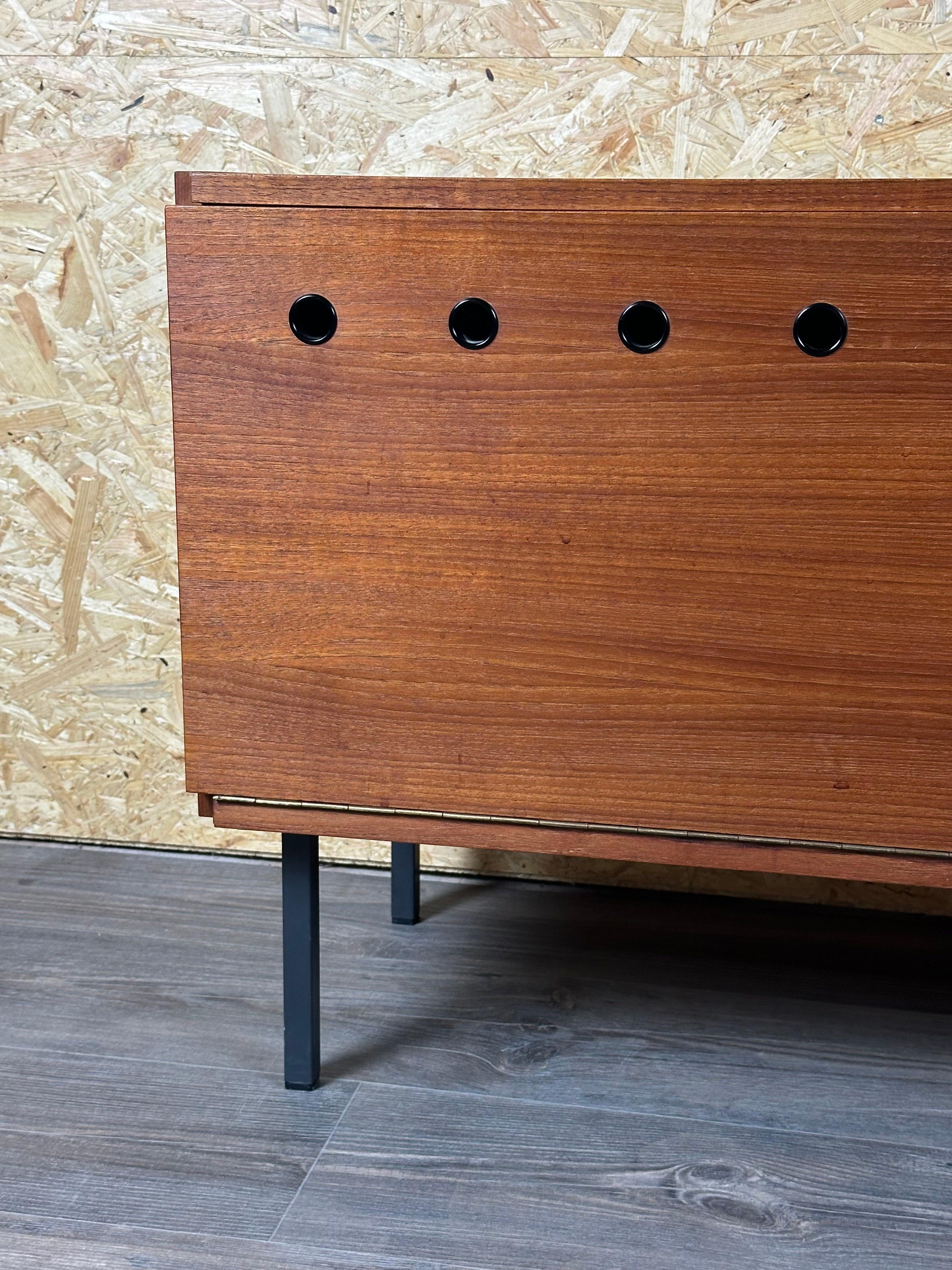60s 70s teak sideboard cabinet Rego Mobile Danish Modern Design In Good Condition For Sale In Neuenkirchen, NI