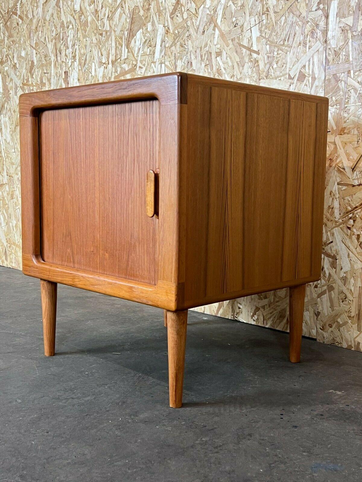 60s 70s Teak Sideboard Credenza Cabinet Danish Modern Design Denmark In Good Condition In Neuenkirchen, NI