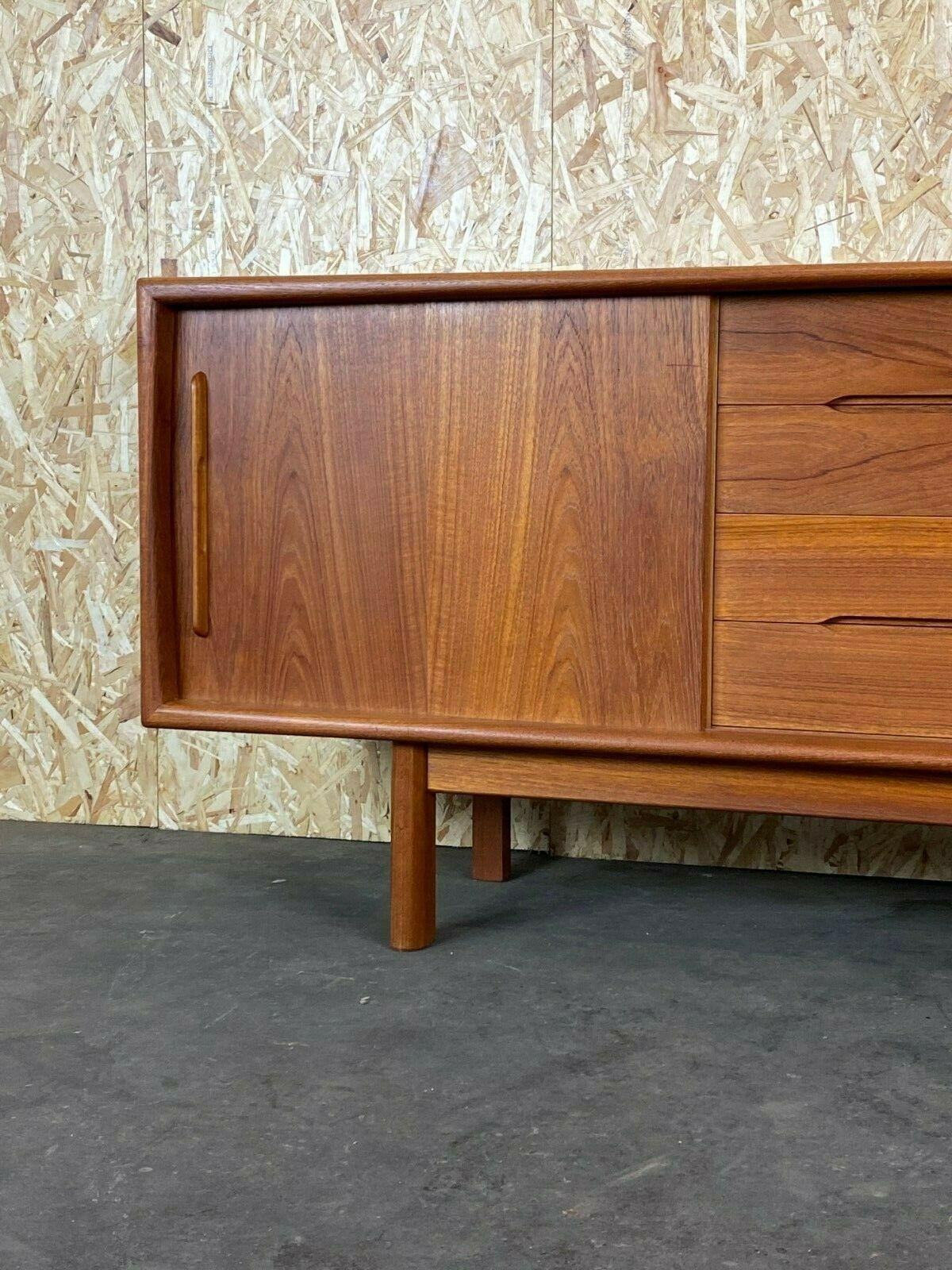 sideboard 70s