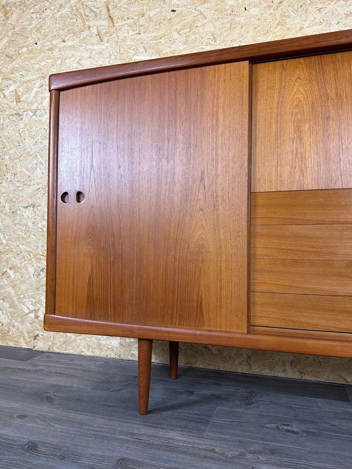 60s 70s teak sideboard highboard H.W. Klein Bramin Danish Modern Design For Sale 1