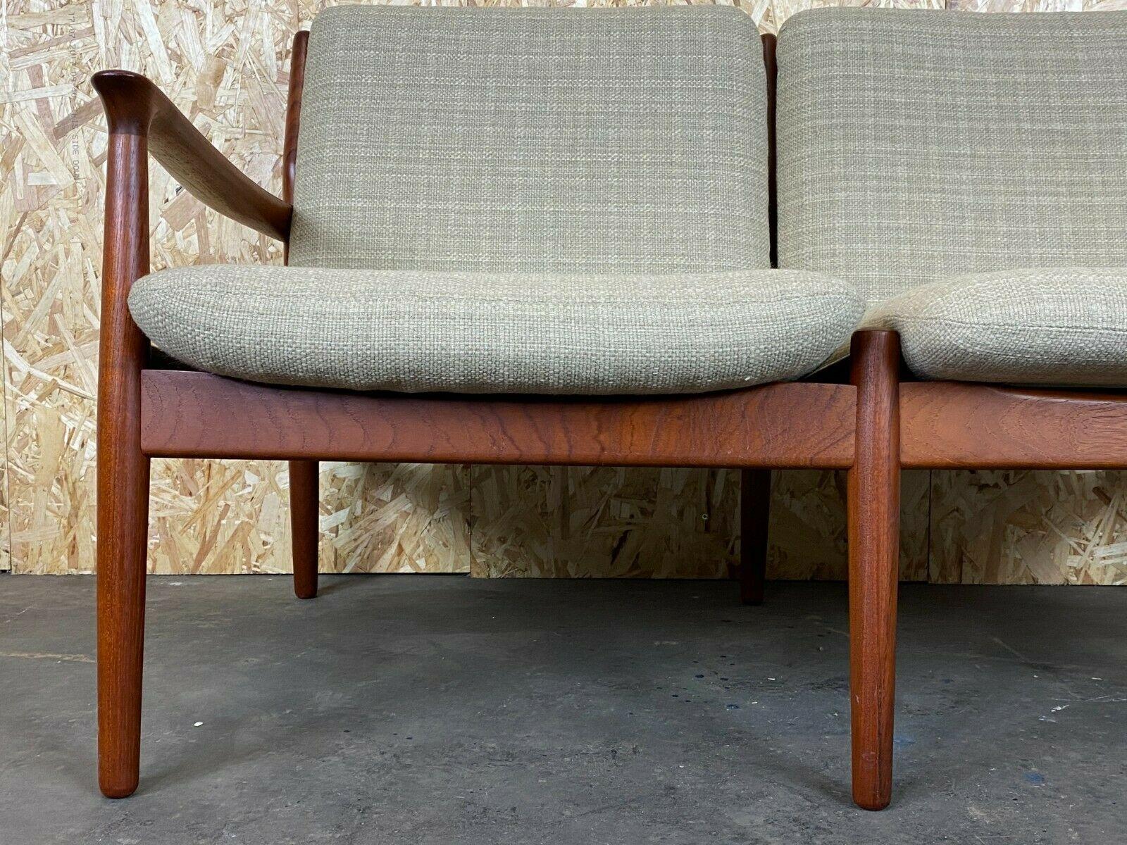Fabric 60s 70s Teak Sofa Couch 2er Svend Aage Eriksen for Glostrup Danish Design For Sale