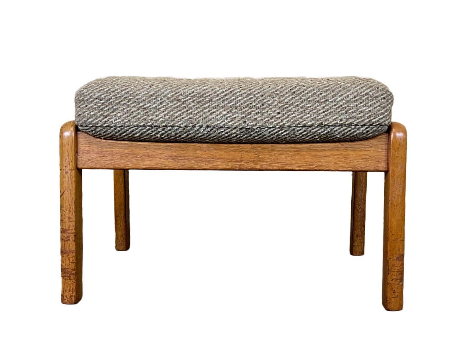 60s 70s teak stool ottoman footstool Ole Wanscher Senator Denmark

Object: stool

Manufacturer:

Condition: good - vintage

Age: around 1960-1970

Dimensions:

Width = 63cm
Depth = 45cm
Height = 41cm

Other notes:

The pictures