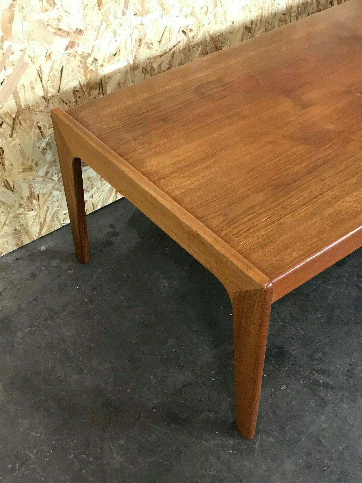 60s 70s Teak Table Coffee Table Arne Wahl Iversen Comfort Danish Denmark In Good Condition For Sale In Neuenkirchen, NI