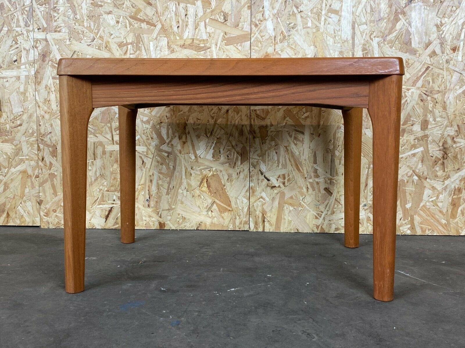 60s 70s Teak Table Coffee Table Coffee Table Henning Kjaernulf Design In Good Condition For Sale In Neuenkirchen, NI