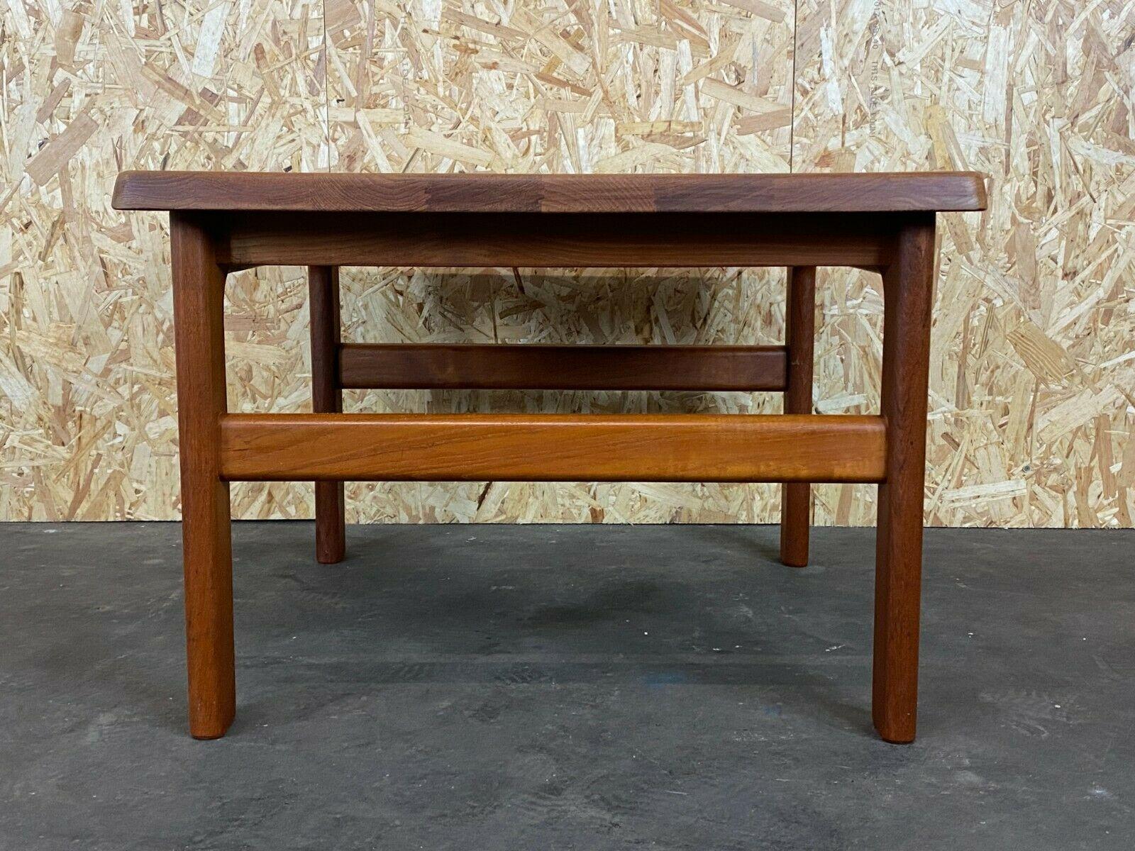 60s 70s Teak Table Side Table Coffee Table Niels Bach Design Denmark In Good Condition For Sale In Neuenkirchen, NI