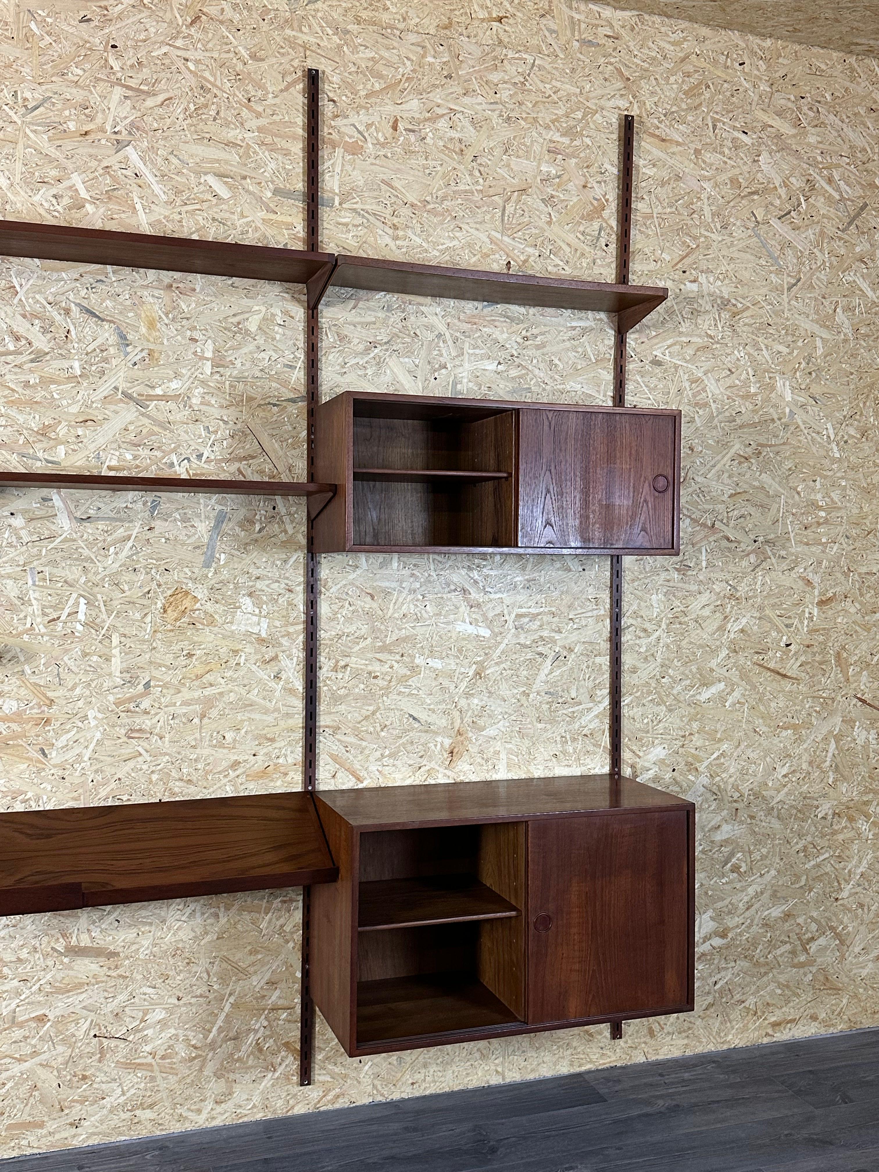Scaffale da parete in teak anni '60/'70 Wall Unit Kai Kristiansen per FM Møbler Danimarca in vendita 13