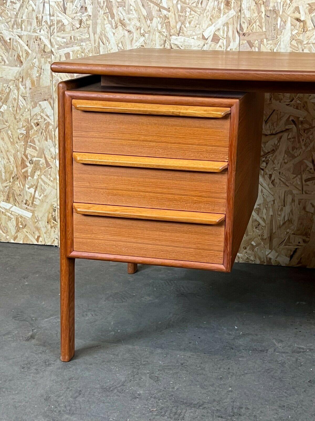 Danese Scrivania in teak anni '60-'70 di GV Gaasvig per GV Møbler in vendita