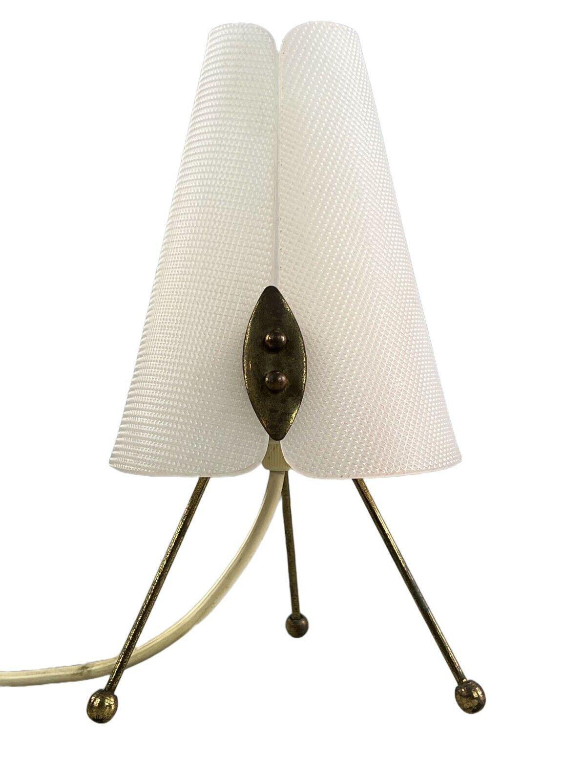 60s 70s tripod lamp acrylic table lamp bedside lamp space age design

Object: table lamp

Manufacturer:

Condition: good - vintage

Age: around 1960-1970

Dimensions:

Diameter = 12.5cm
Height = 22.5cm

Other notes:

The pictures