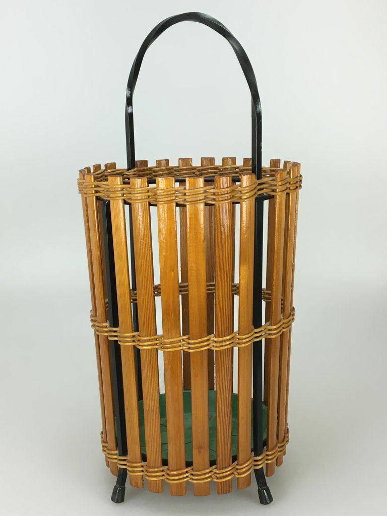 Porte-parapluies en bois et métal design mi-siècle moderne, années 60 70 en vente 2