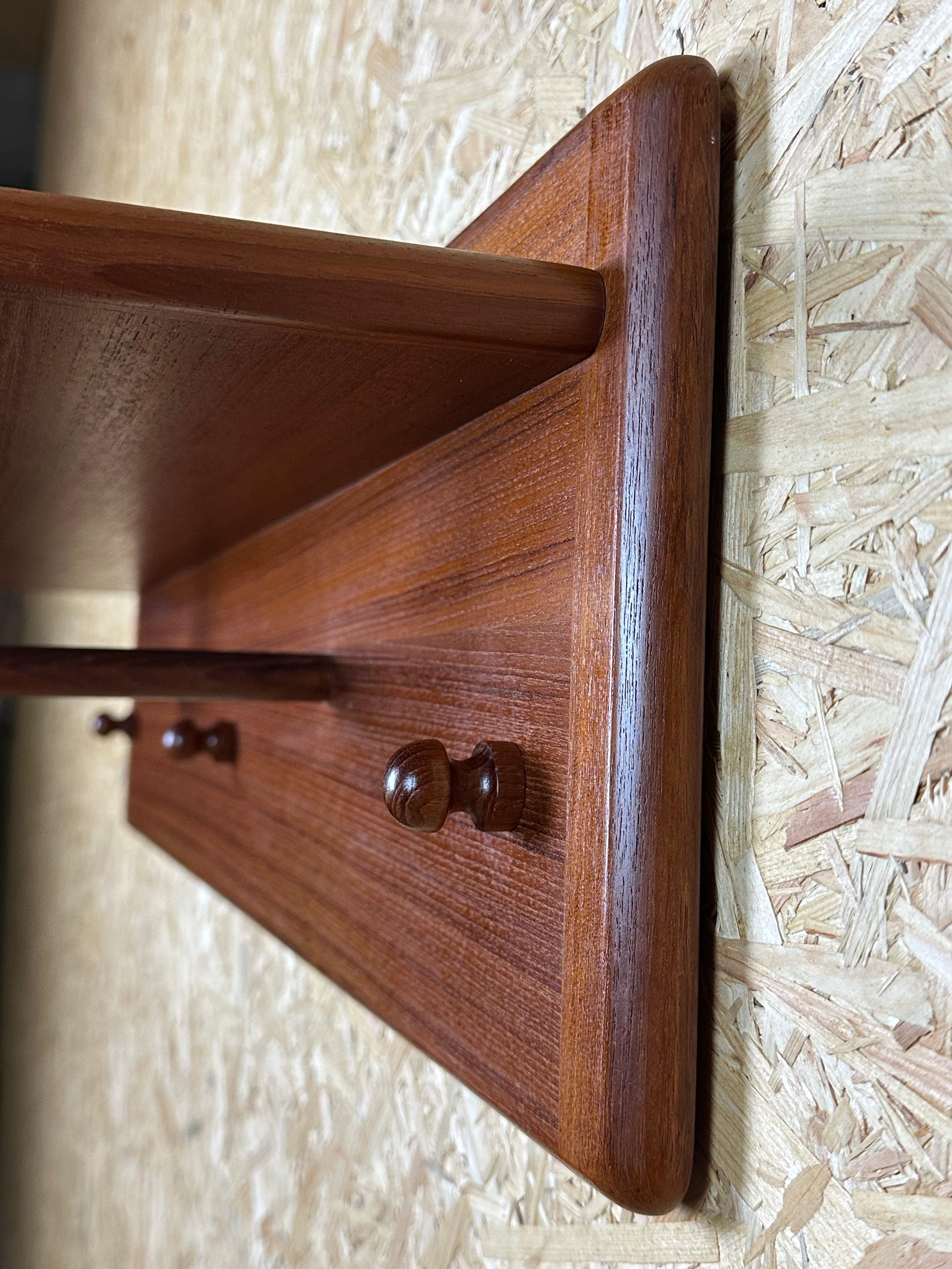 Armadio a muro anni '60-'70 in teak di Vildbjerg Møbelfabrik Danimarca in vendita 6