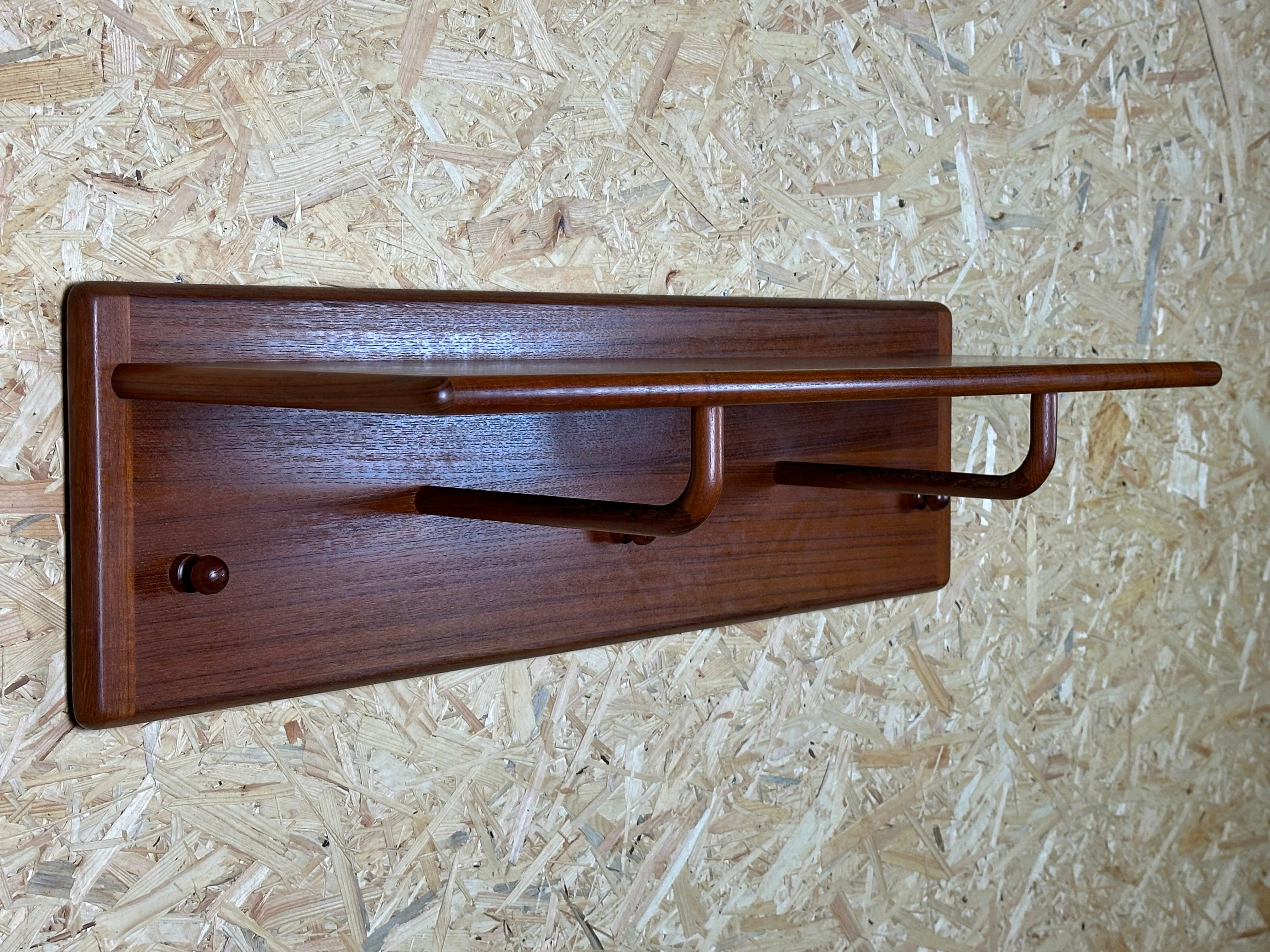 Danese Armadio a muro anni '60-'70 in teak di Vildbjerg Møbelfabrik Danimarca in vendita