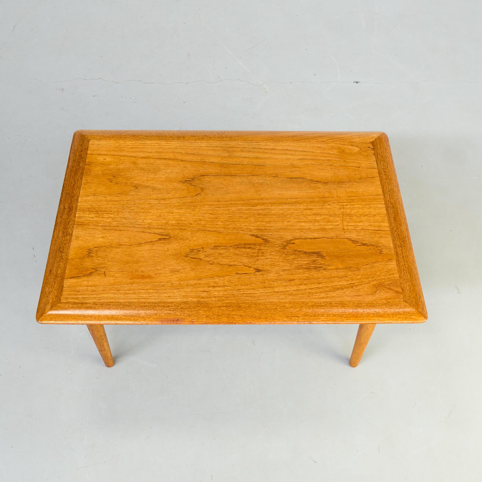 20th Century 1960s Aksel Bender Madsen Table for Bovenkamp For Sale