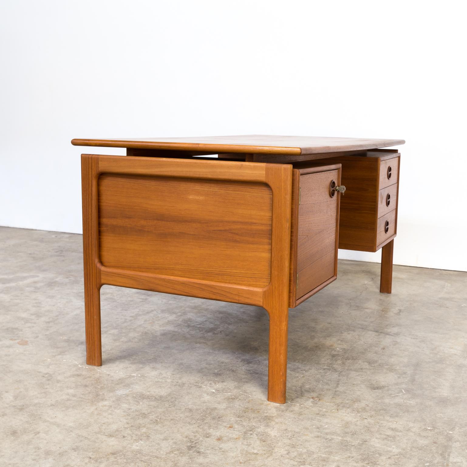 1960s Arne Vodder Teak Writing Desk for GV Møbler For Sale 2