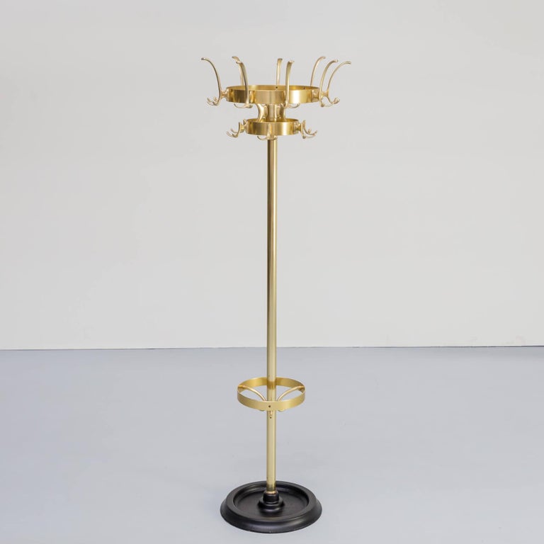 1960s Beautiful Brass Round Freestanding Coat Rack For Sale at 1stDibs