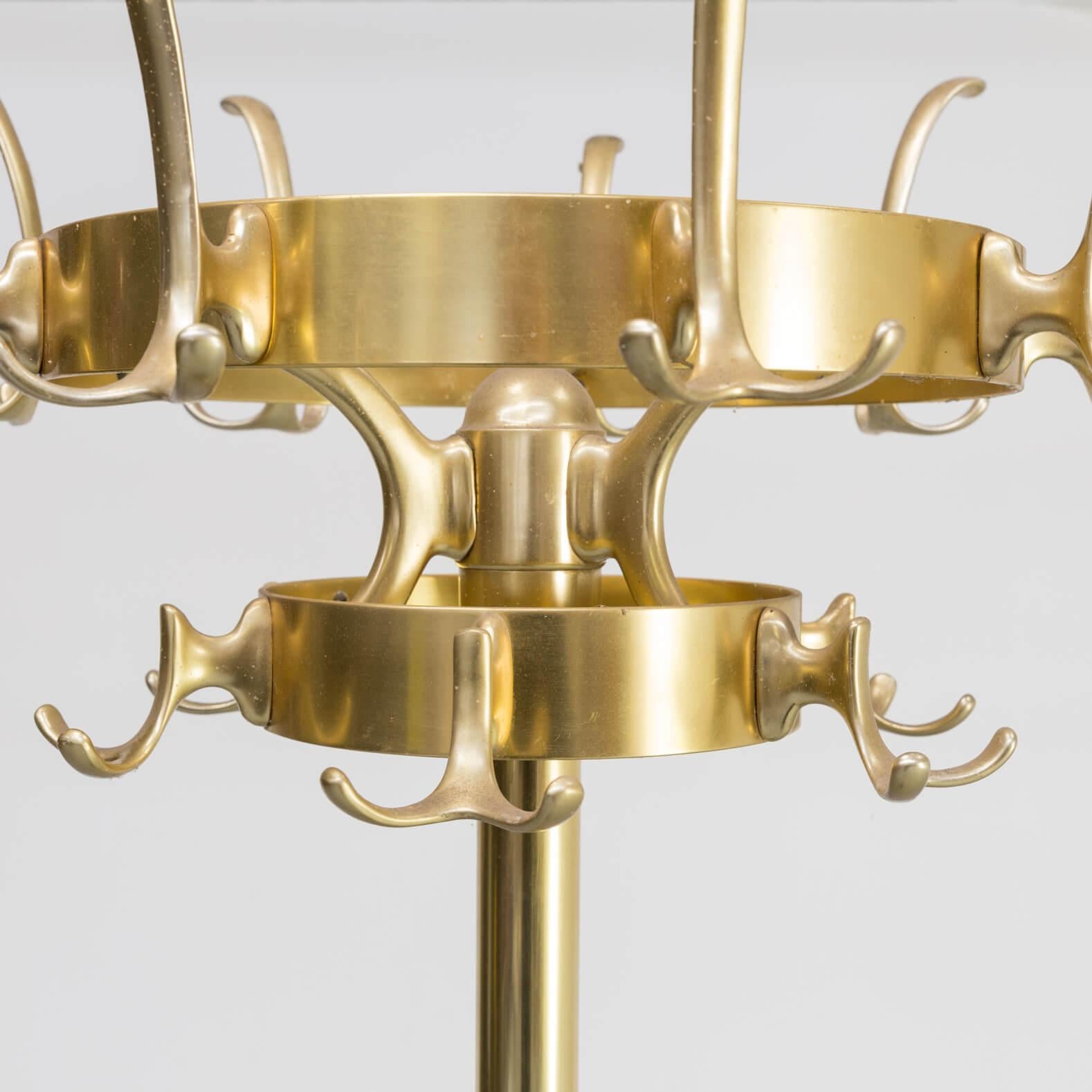 1960s Beautiful Brass Round Freestanding Coat Rack For Sale 1