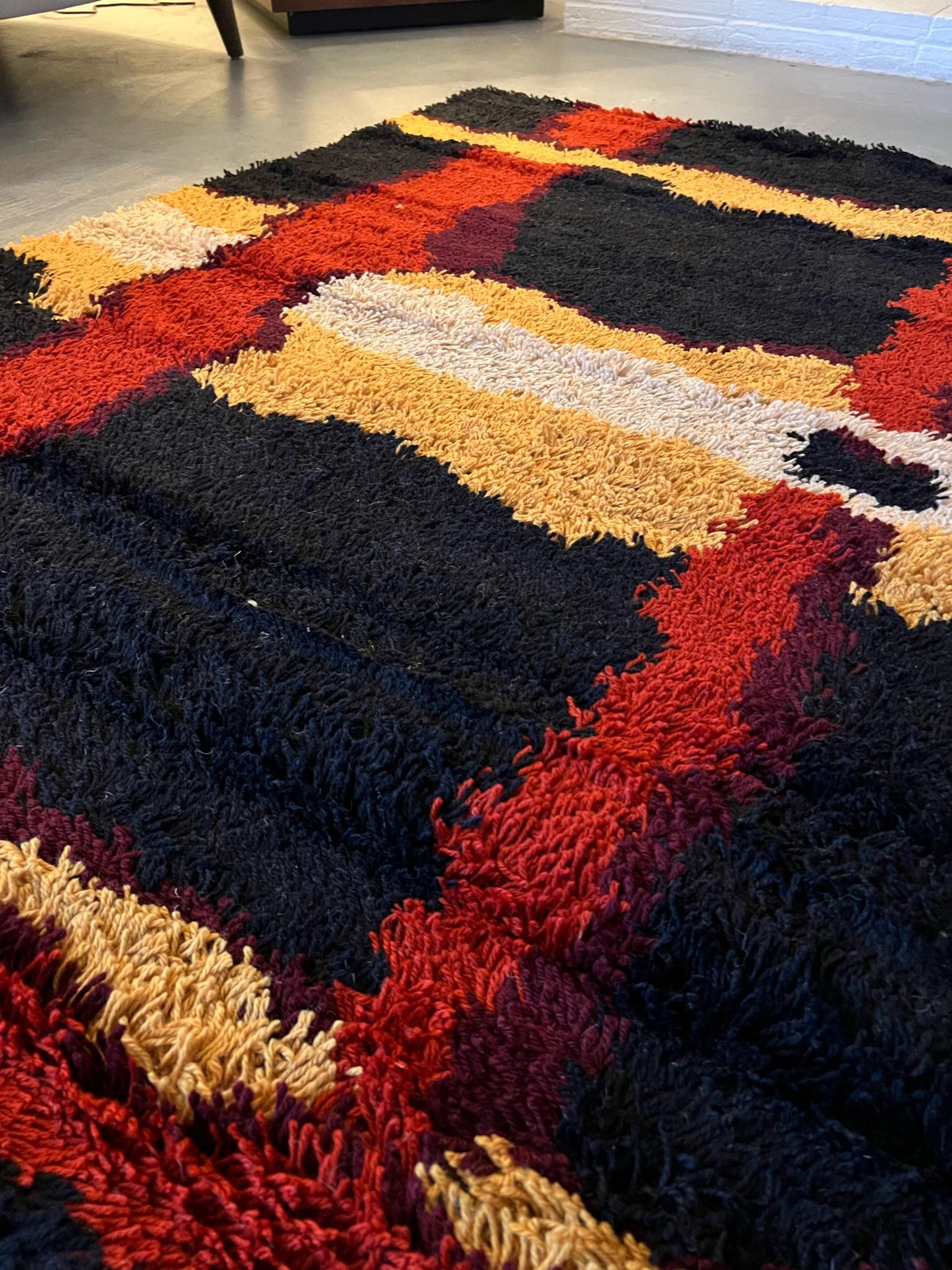 BELLE RYA Linear Lines Coral UNUSED Mid Century Modern Danish Rug Wool degli anni '60 in vendita 1