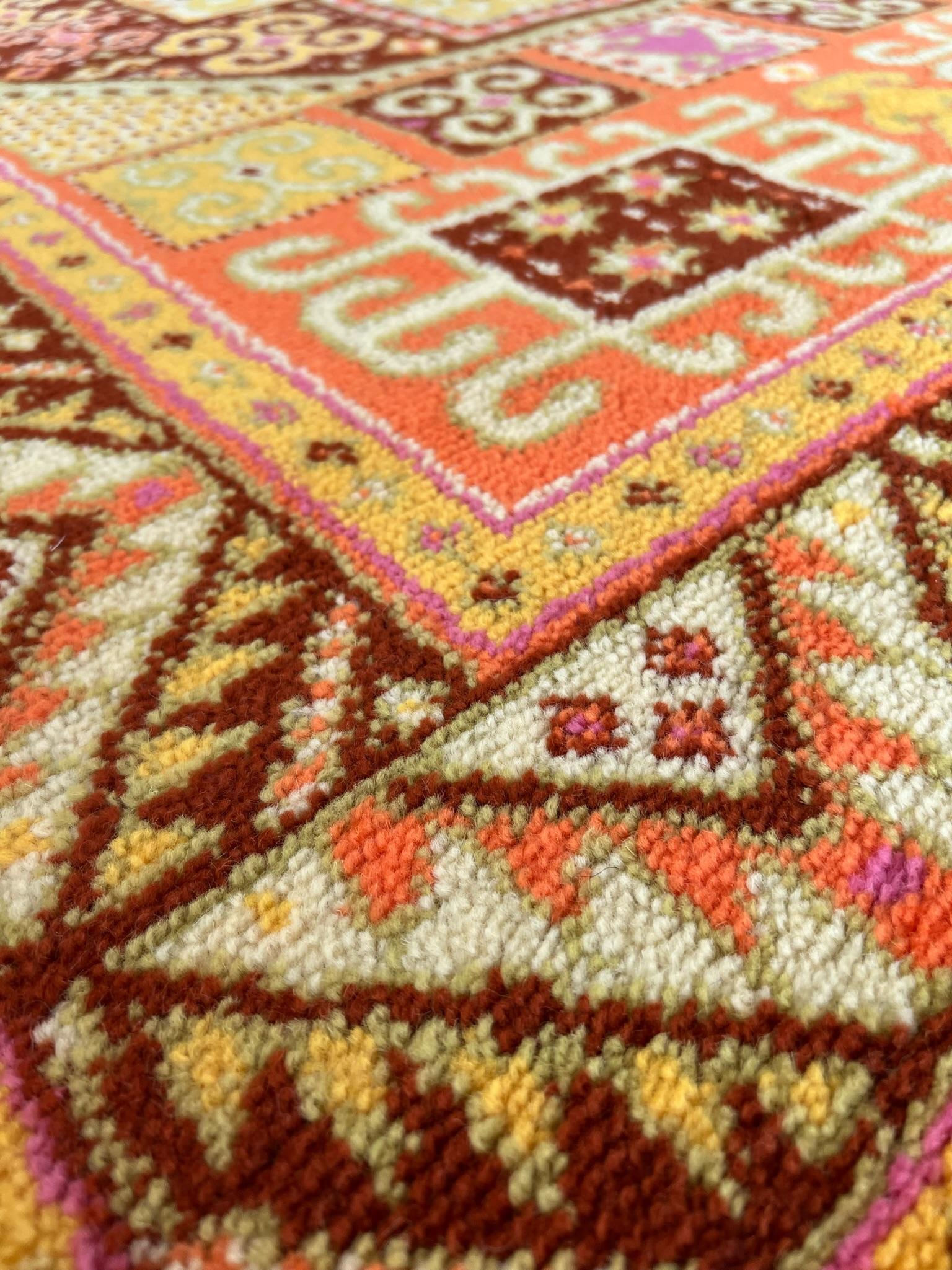 60s CASPIAN Octagon Loop Pile Wool UNUSED Mid Century Modern Caucasian Kazak Rug For Sale 5