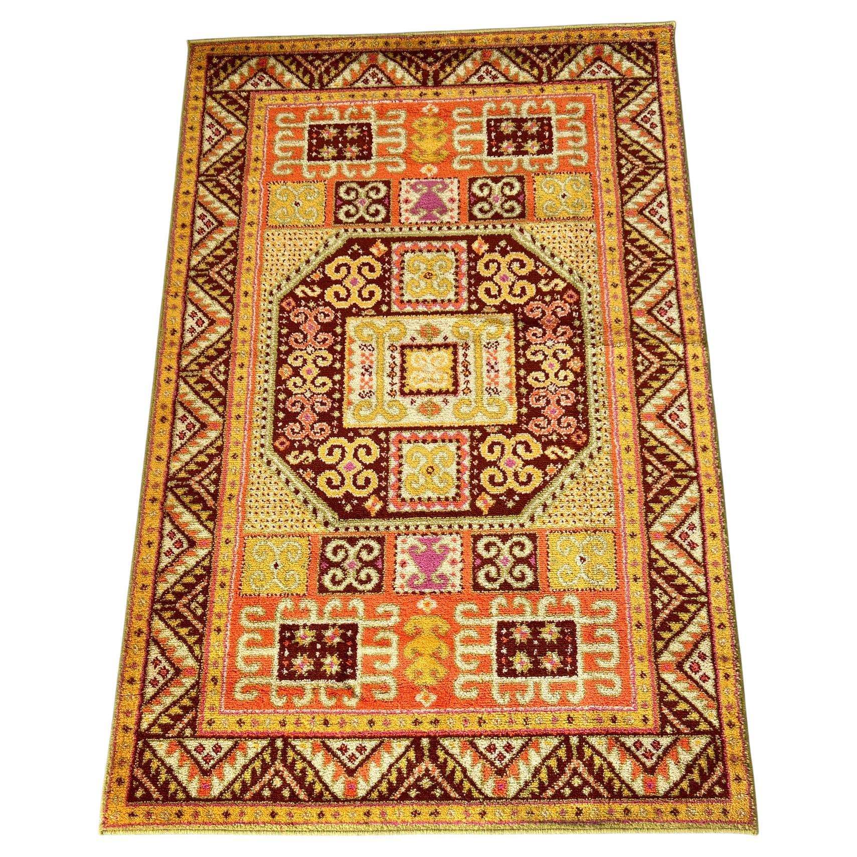 60s CASPIAN Octagon Loop Pile Wool UNUSED Mid Century Modern Caucasian Kazak Rug