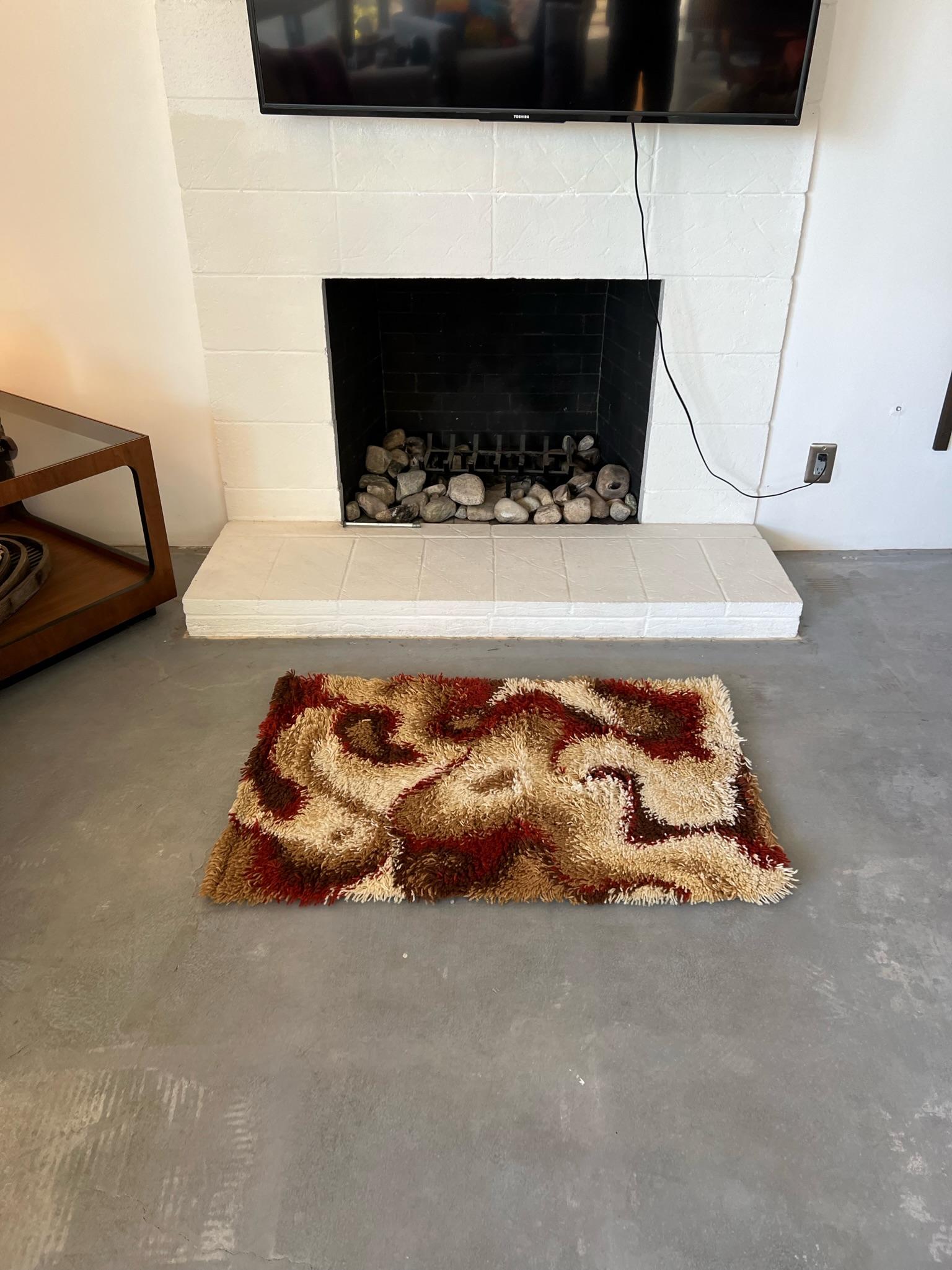 Mid-20th Century 60's DANIA TAEPPER Abstract Wool UNUSED Modern Danish Rya Rug Waves Mid Century For Sale