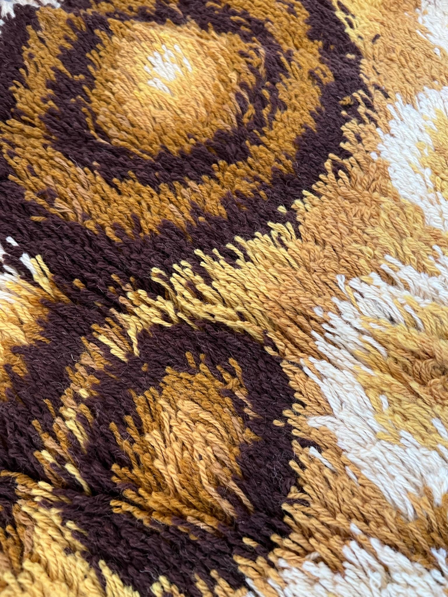 60's DANIA TAEPPER Circles Brown Yellow UNUSED Mid Century Danish Rya Rug Modern For Sale 2