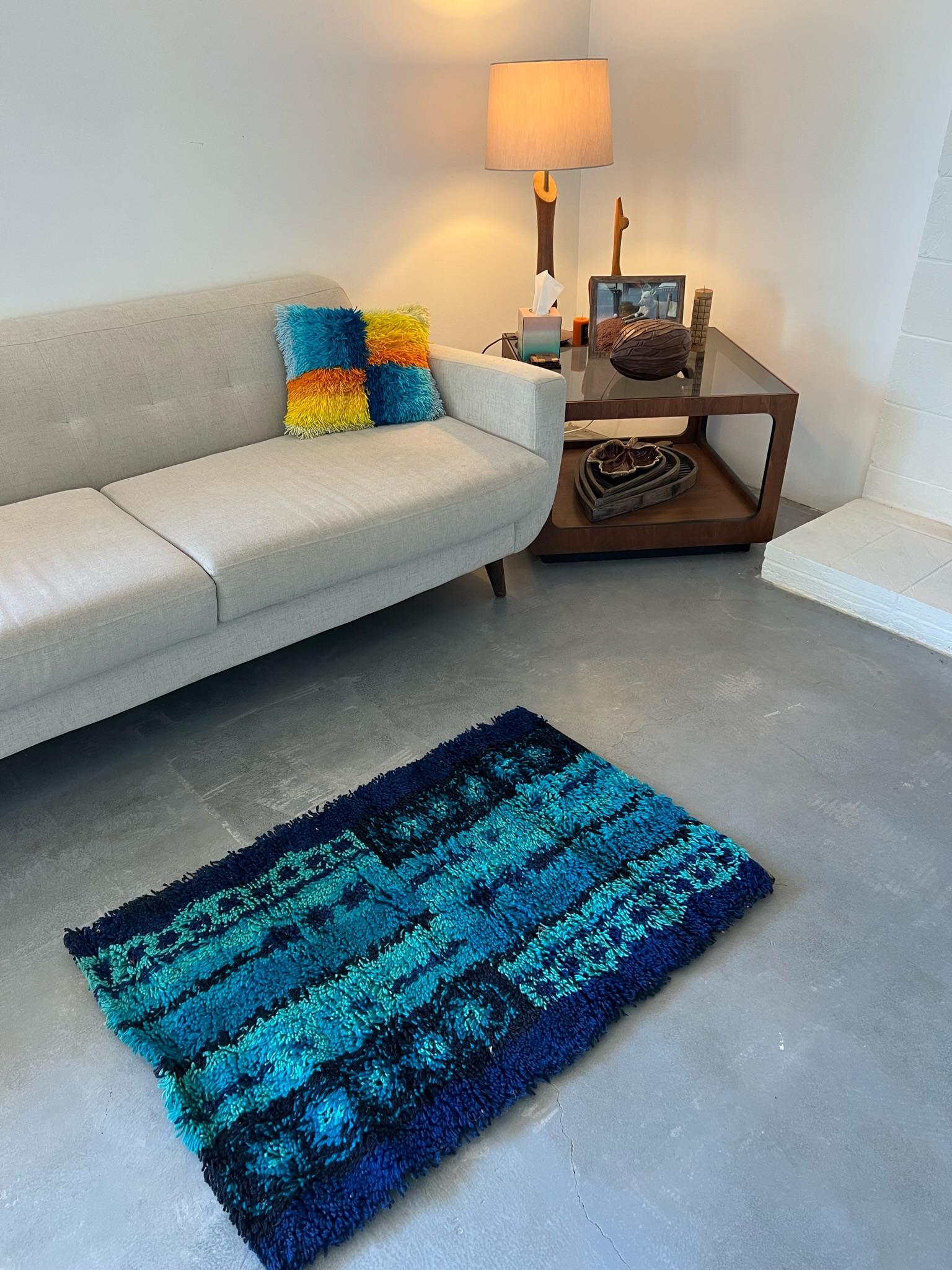 DANIA TAEPPER Mid Century Modern Geometrischer dänischer Blues UNUsed dänischer Rya-Teppich, 60er Jahre (Dänisch) im Angebot