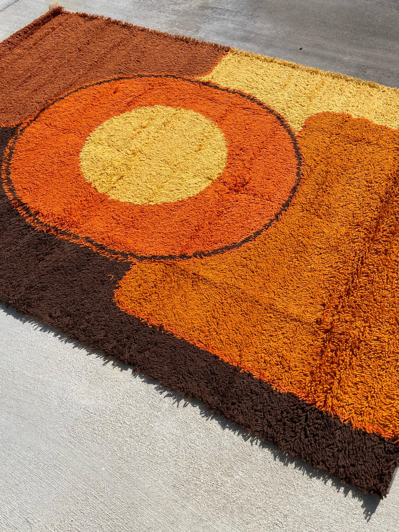 Wool 60's DANIA TAEPPER Yellow Orange Circle UNUSED Modern Danish Rya Rug Mid Century For Sale