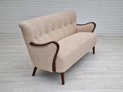 60er Jahre, dänisches Design von Alfred Christensen, aufgearbeitetes 3- Personen-Sofa, Lammfell