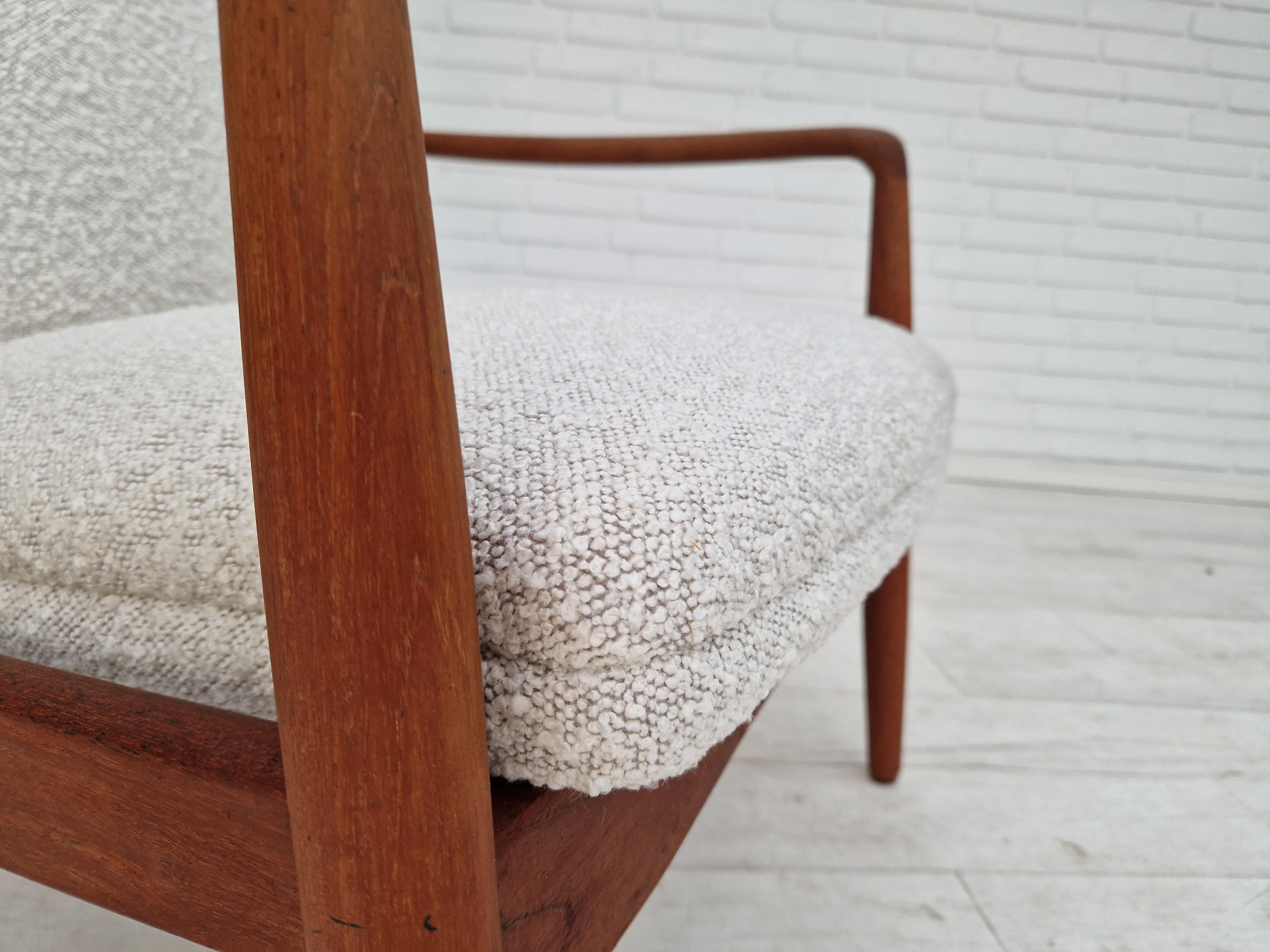 1960s, Danish design by Søren Ladefoged. Teak armchair. Completely reupholstered in quality white/beige furniture fabric. Wood renewed. Neck pillow upholstered with cognac leather. Brand new upholstery and neck pillow. Adjustable seating position.