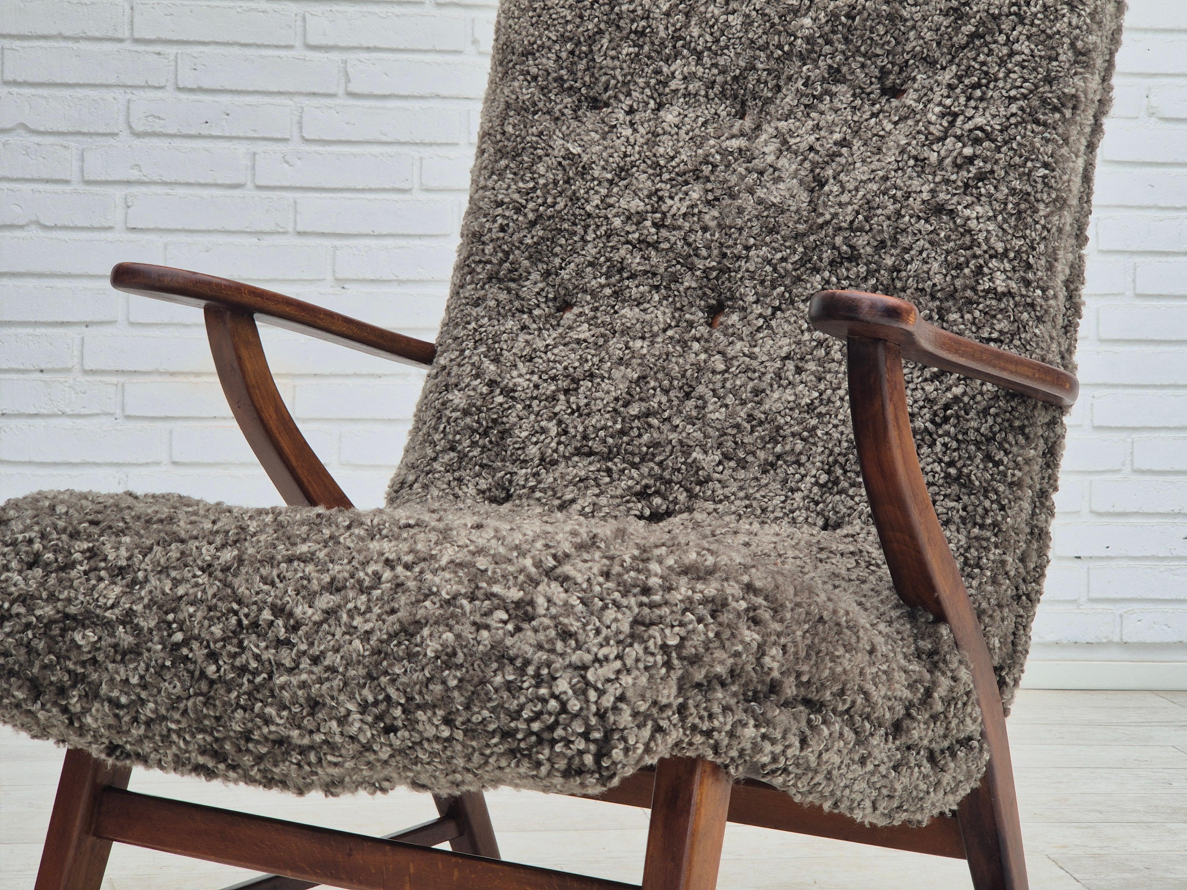 Anni '60, design danese, poltrona ristrutturata, vera pelle di pecora di qualità. in vendita 10