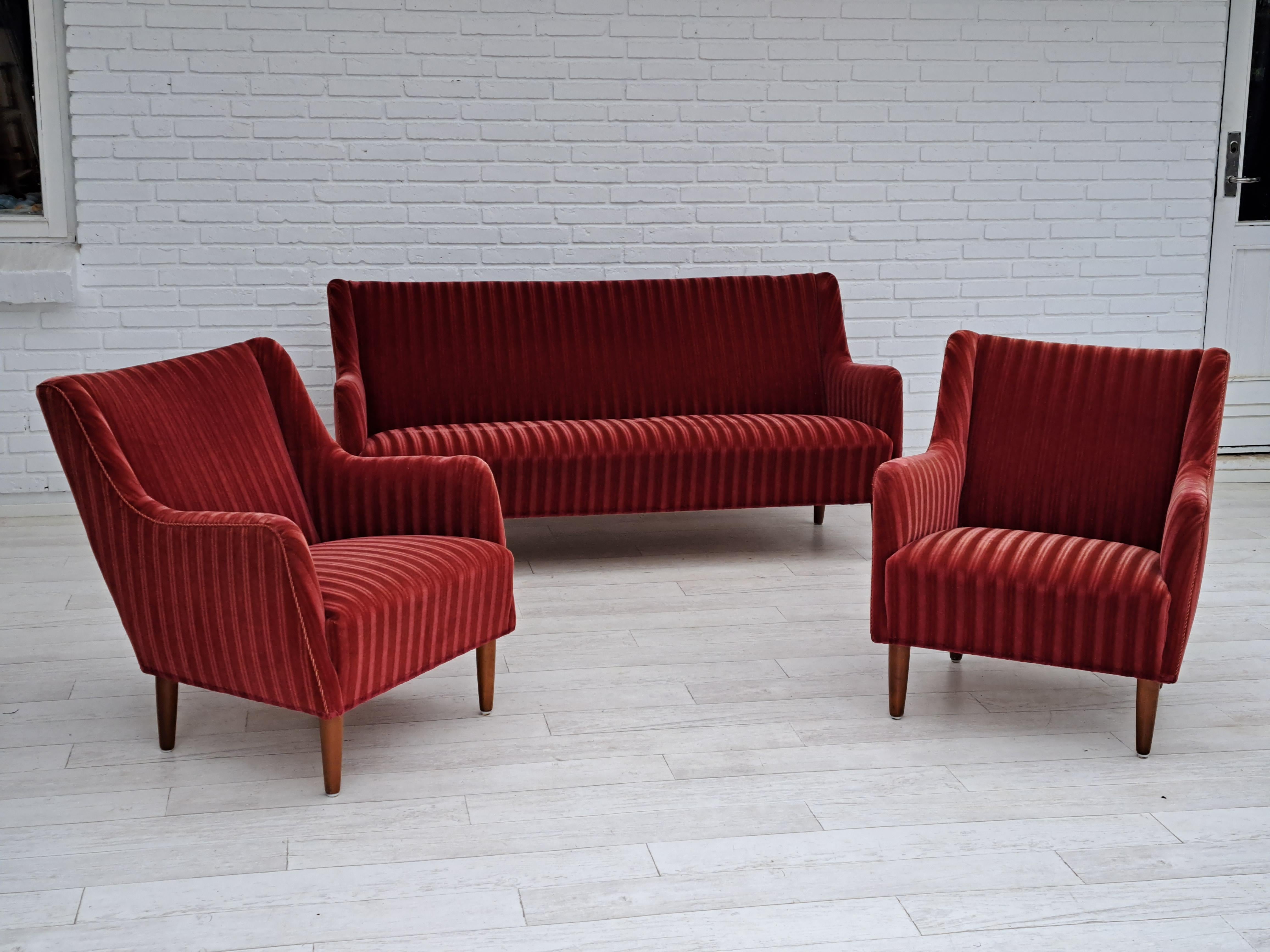 60s, Danish design, sofa set, 2 armchairs + sofa, velour, original condition In Good Condition In Tarm, 82
