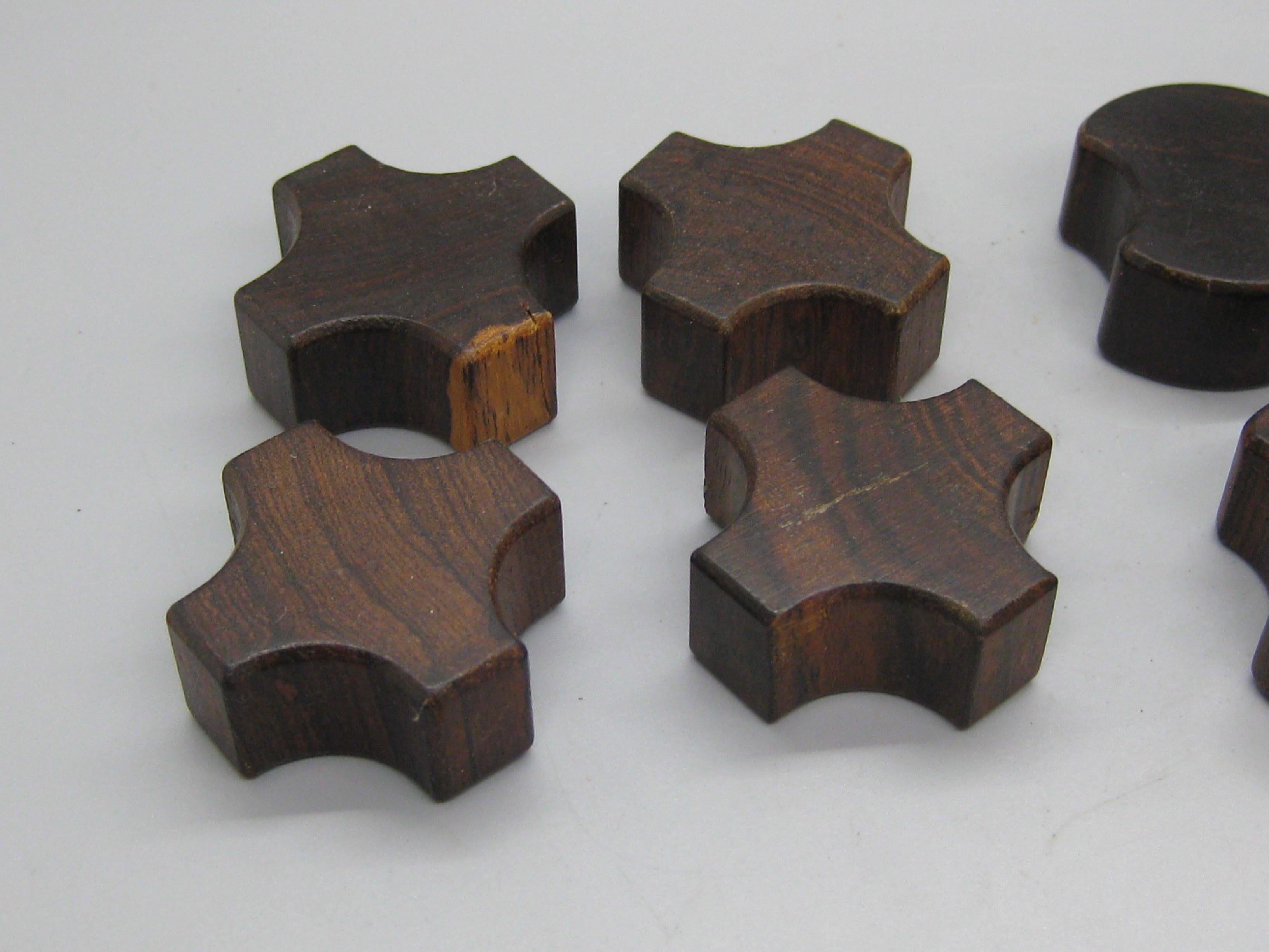60's Don S Shoemaker for Senal Carved Rosewood Tic-tac-toe Game Mexico Sculpture For Sale 8