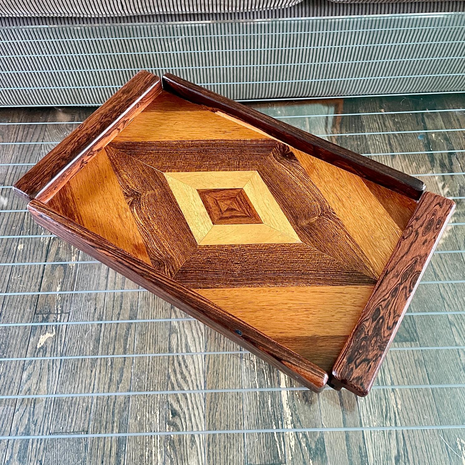 60s Don Shoemaker Bandeja Madera dura mexicana exótica Diamante Motivo geométrico Artesano Moderno de mediados de siglo en venta