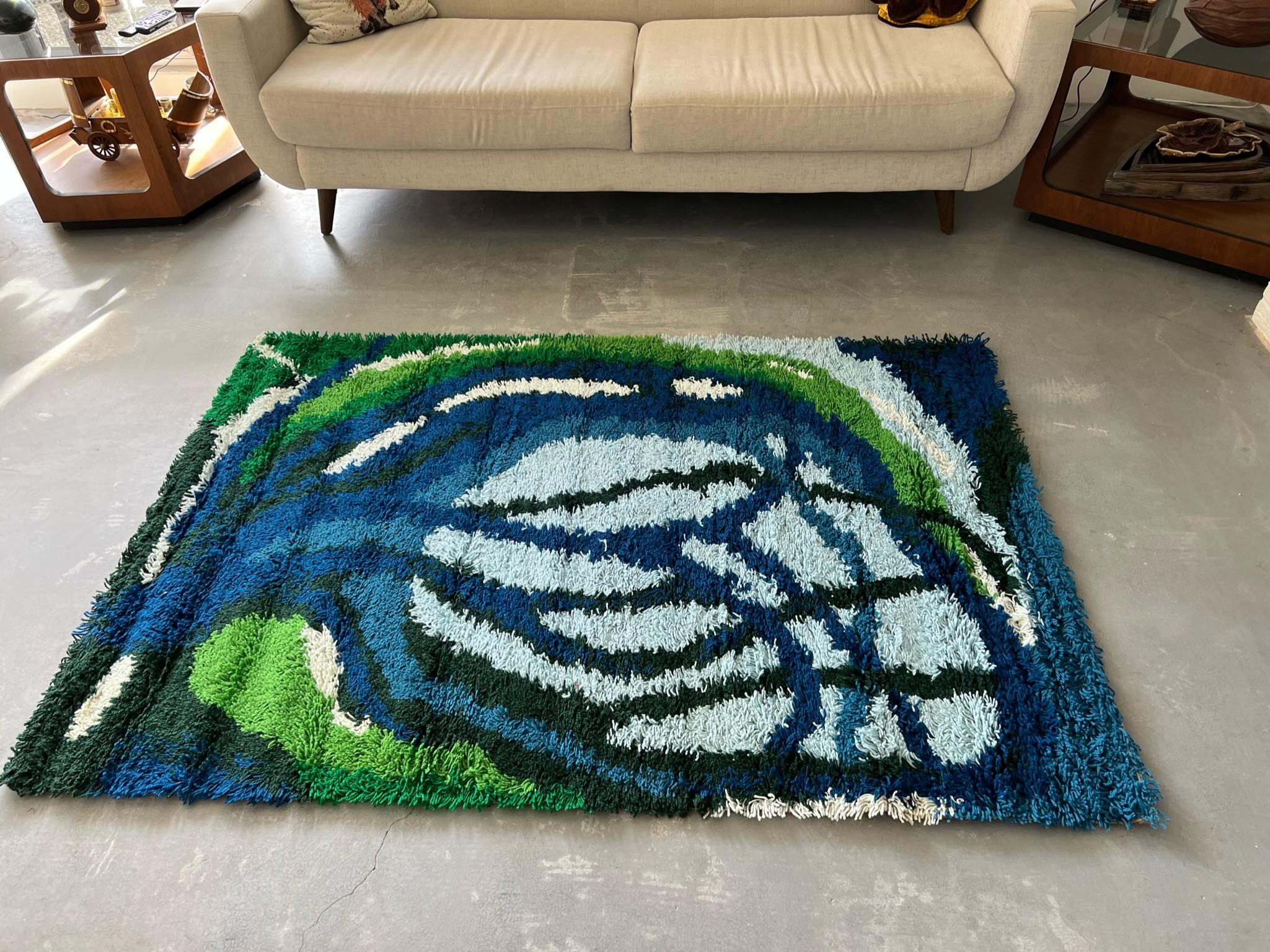 Metà XX secolo Tappeto anni '60 Ege RYA VANGUARD Blues Tree Branch Mid Century Modern UNUSED Danish Rya Rug in vendita
