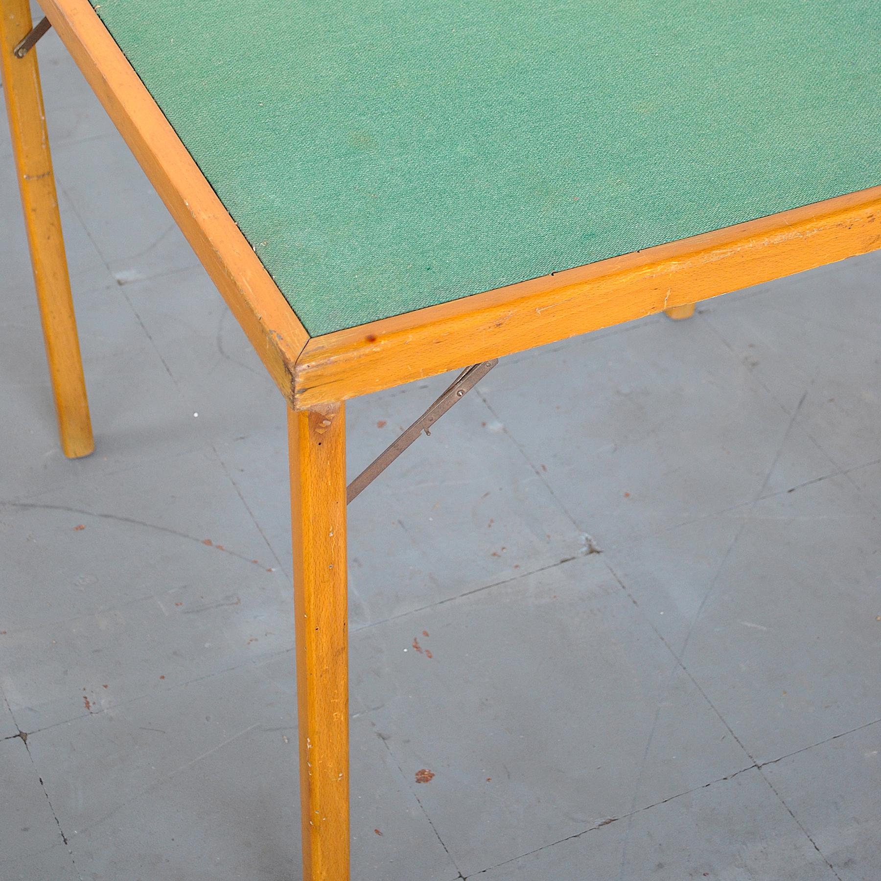 Spieltisch aus den 60er Jahren im Zustand „Gut“ im Angebot in bari, IT