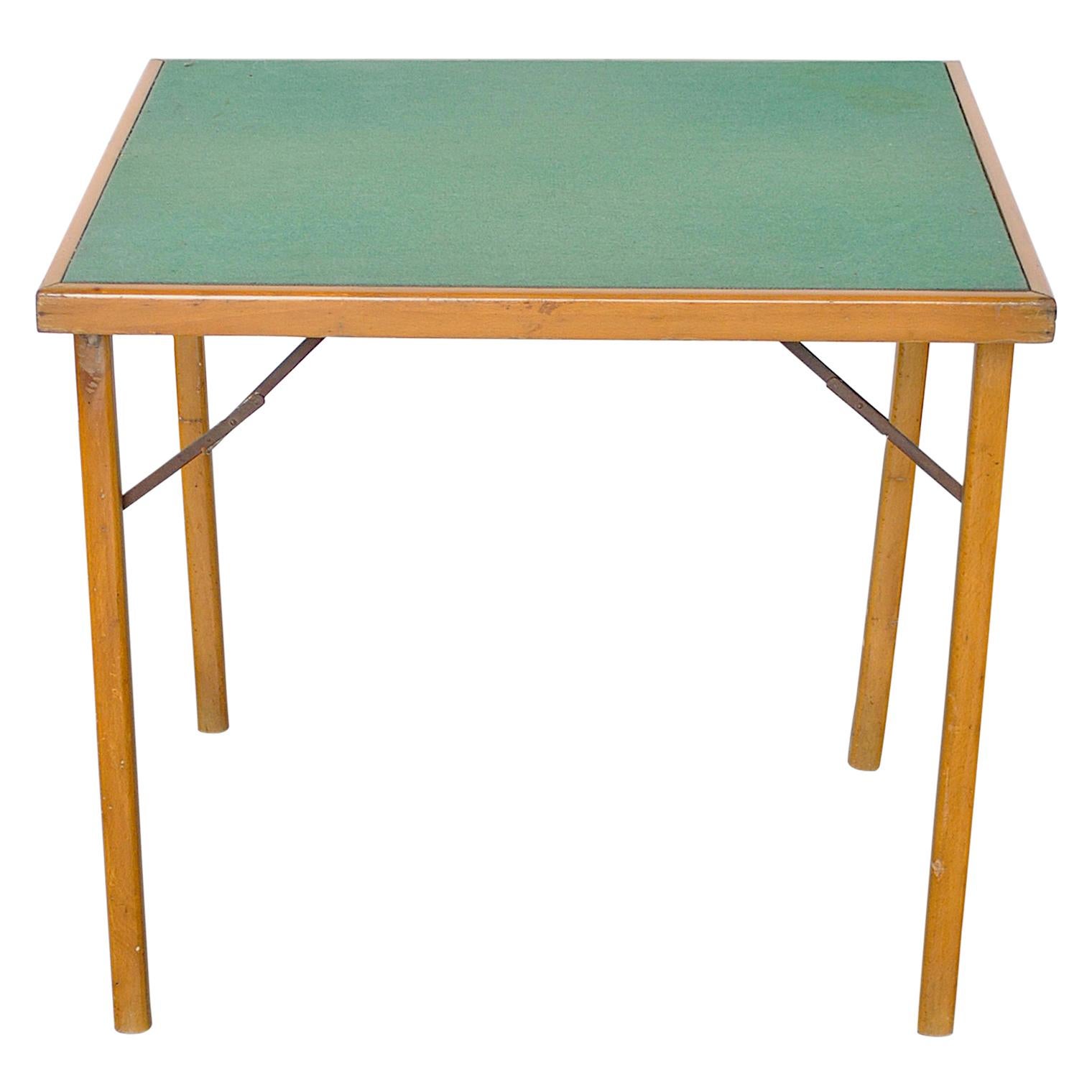 Spieltisch aus den 60er Jahren