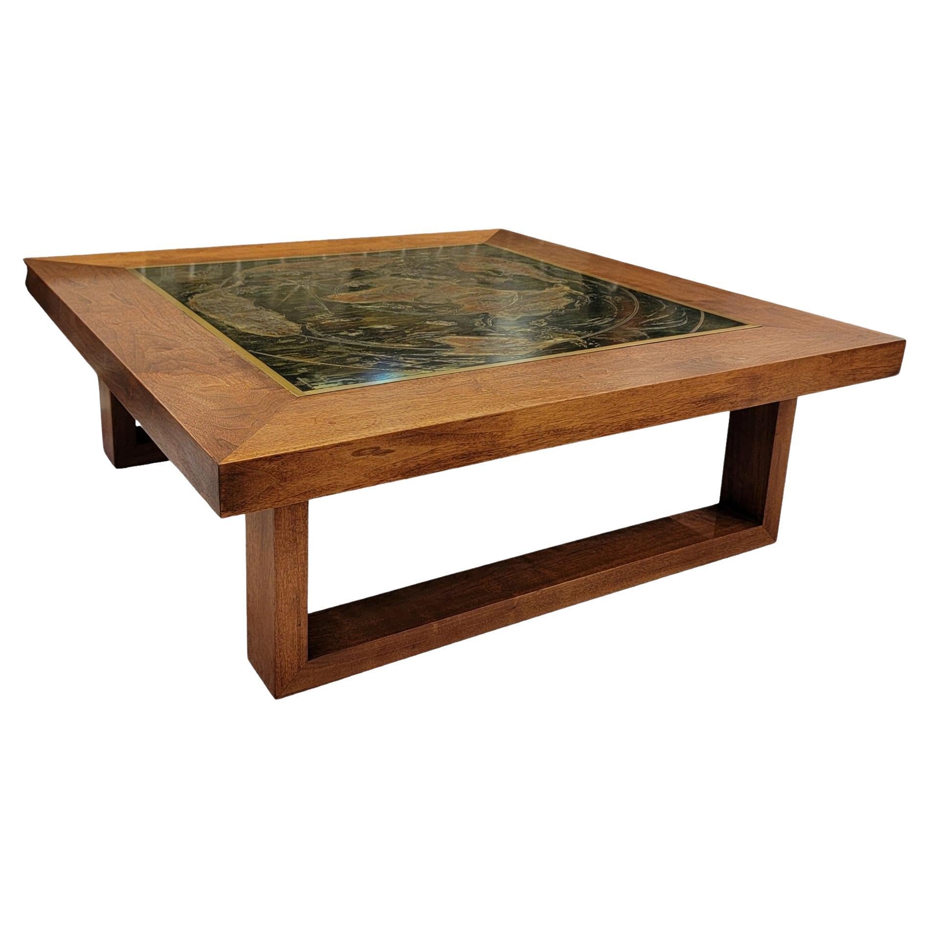 Table basse allemande des années 60 en laiton gravé et bois par Bernhard Rohne