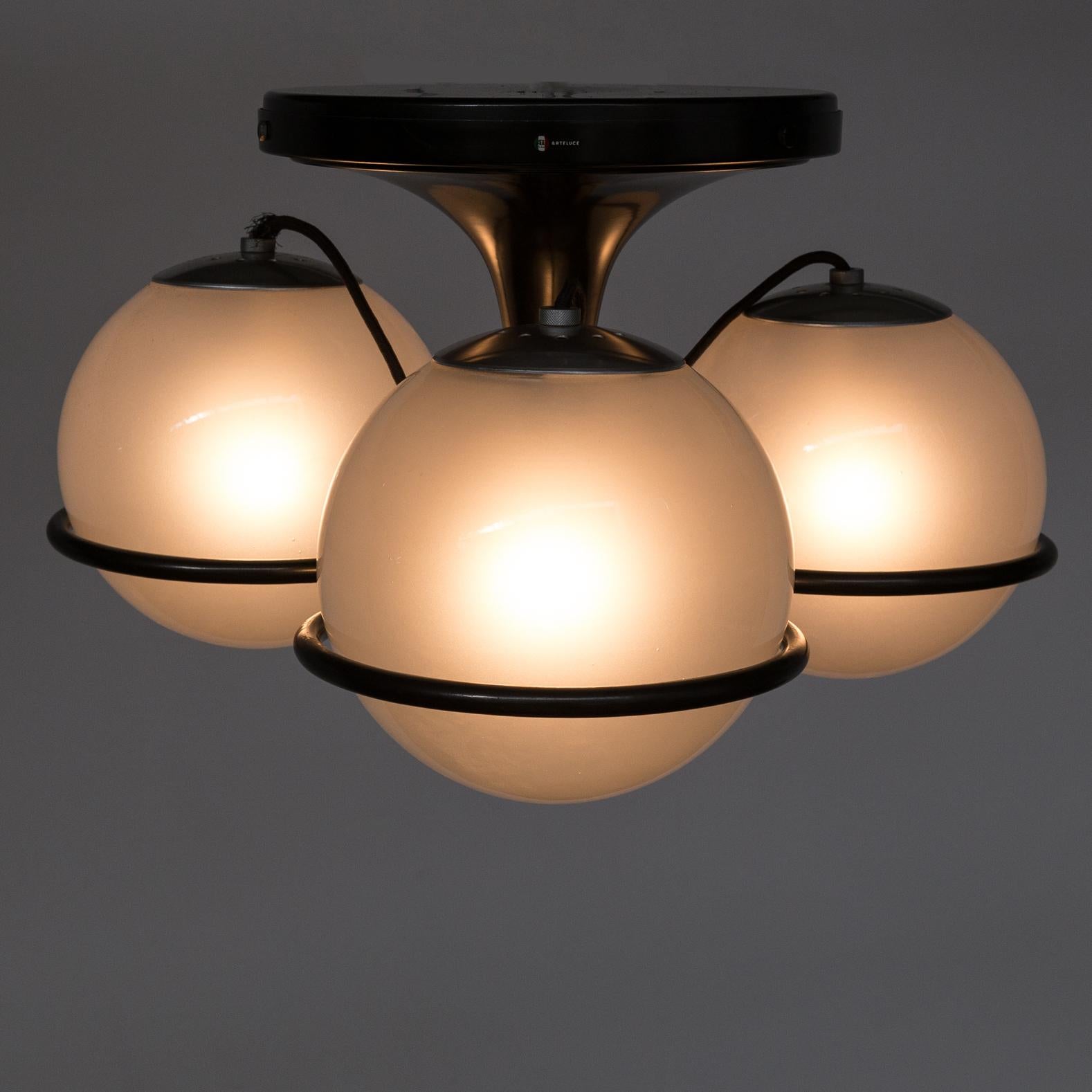 1960s Gino Sarfatti ‘Model 2042/3’ Ceiling Lamp for Arteluce 3