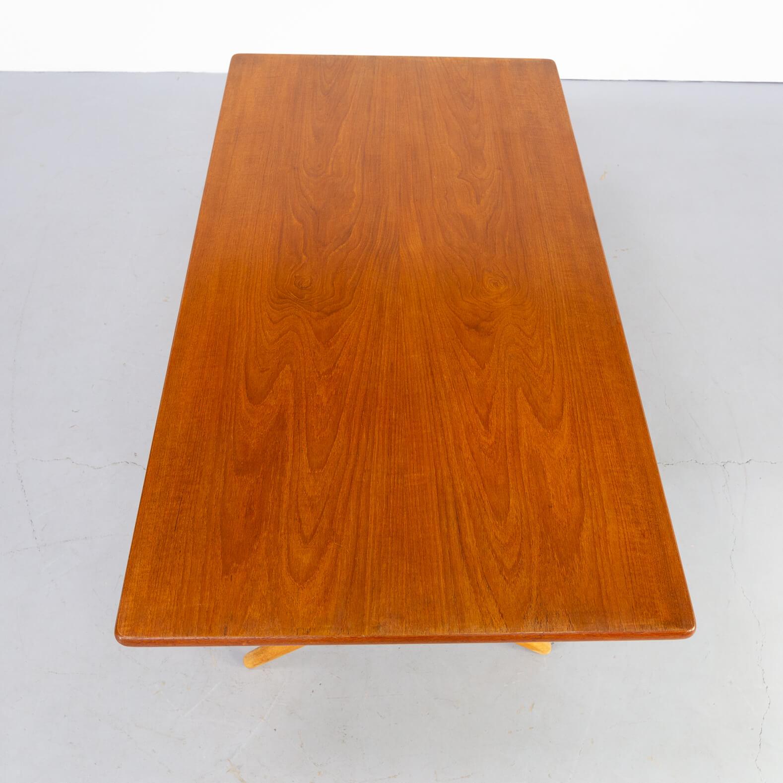 60s Hans J. Wegner ‘AT-303’ Dining Table for Andreas Tuck For Sale 2