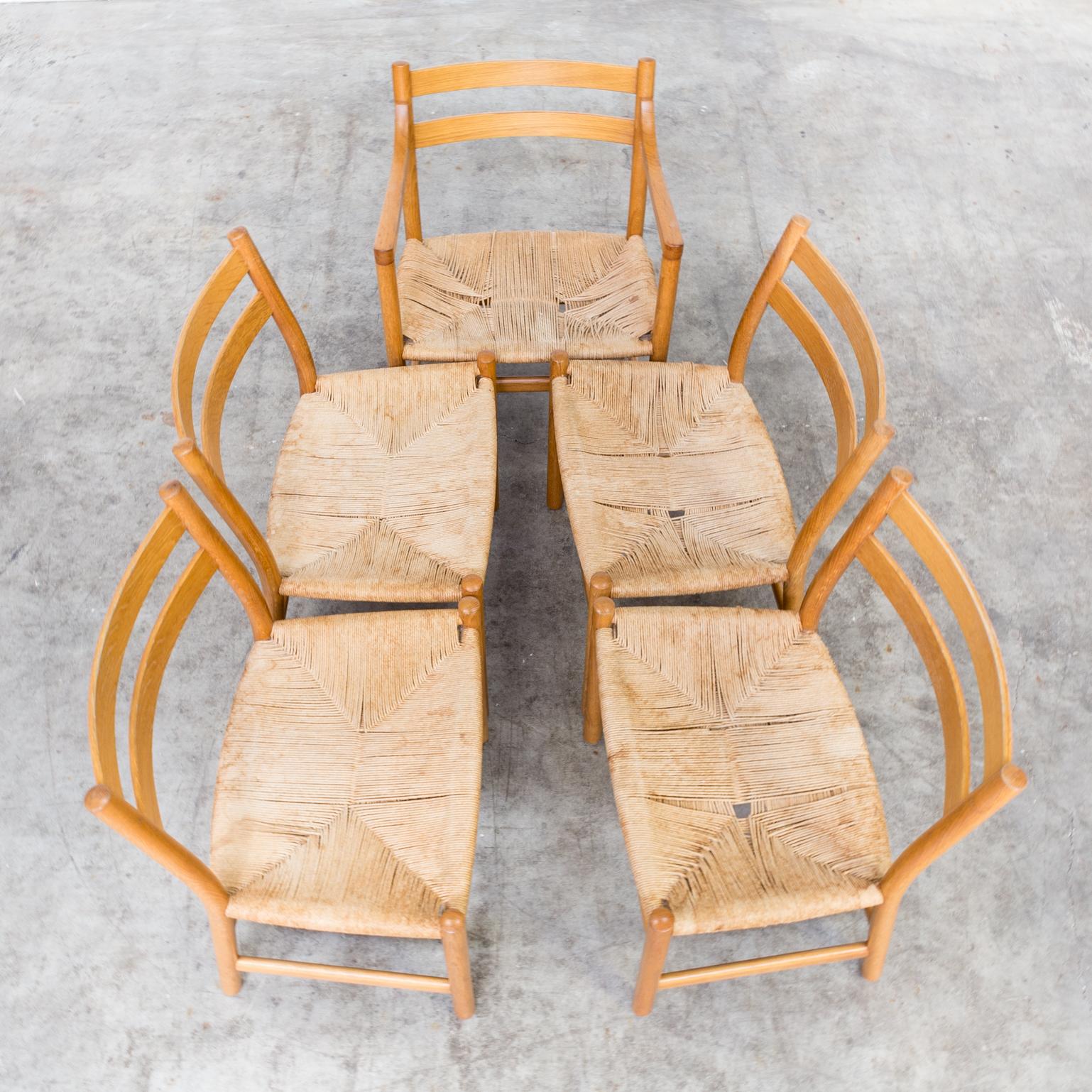 1960s Hans Wegner ‘CH47’ Chairs and ‘CH46’ Chair for Carl Hansen & Son Set of 5 For Sale 5