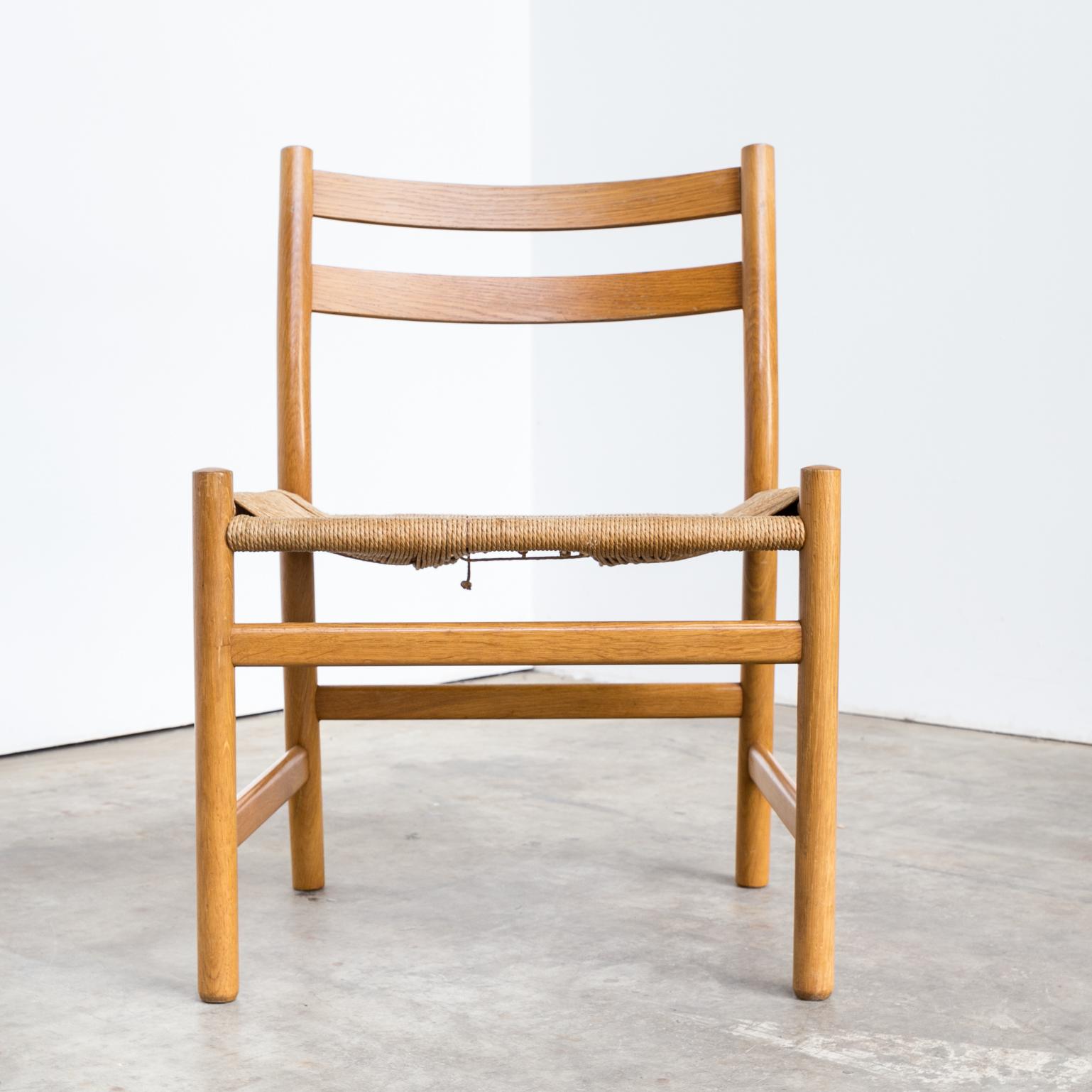 1960s Hans Wegner ‘CH47’ Chairs and ‘CH46’ Chair for Carl Hansen & Son Set of 5 For Sale 11