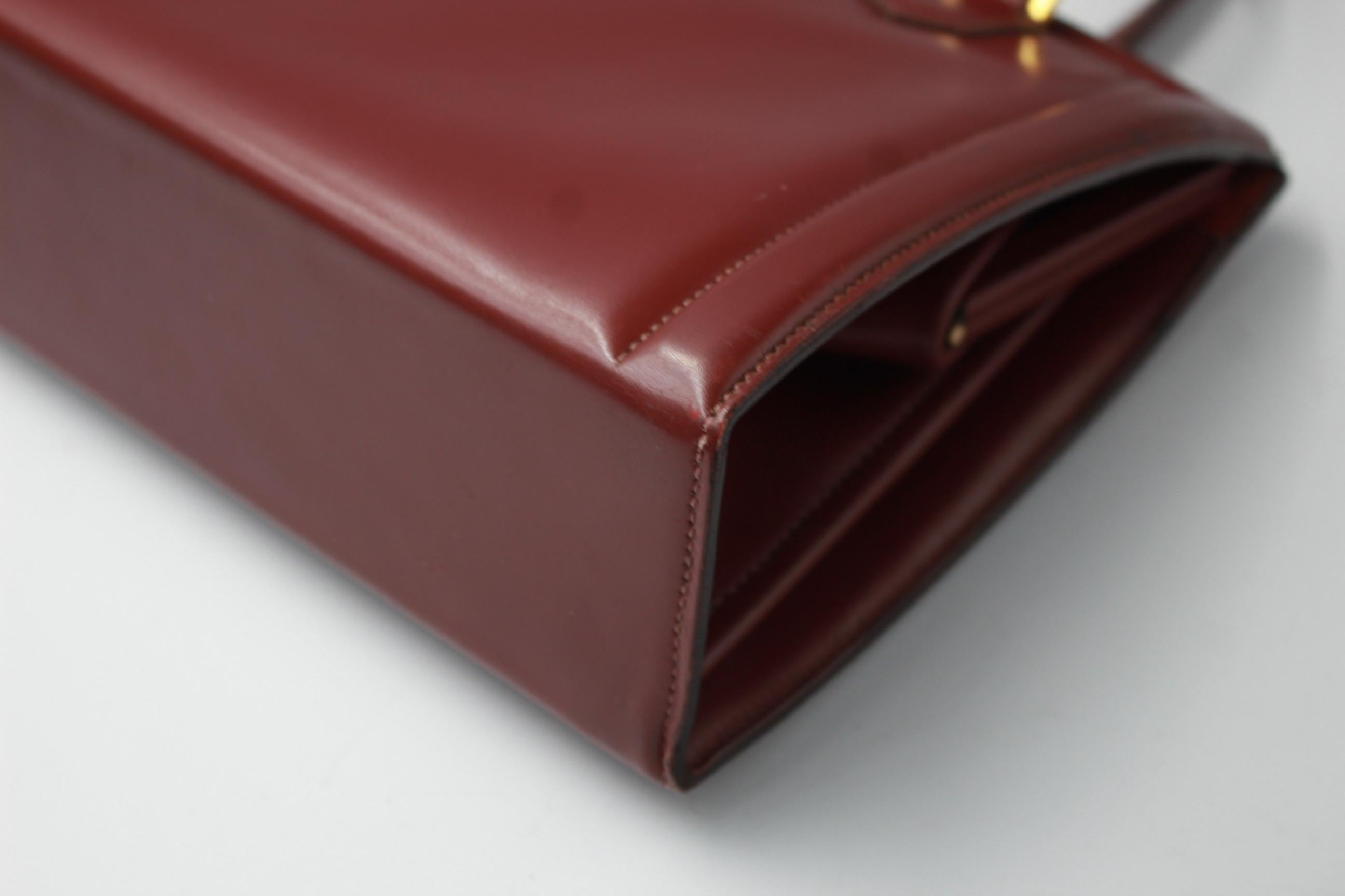60's Hermes Vintage Pullman Burgundy Box Leather Bag In Good Condition In Paris, FR
