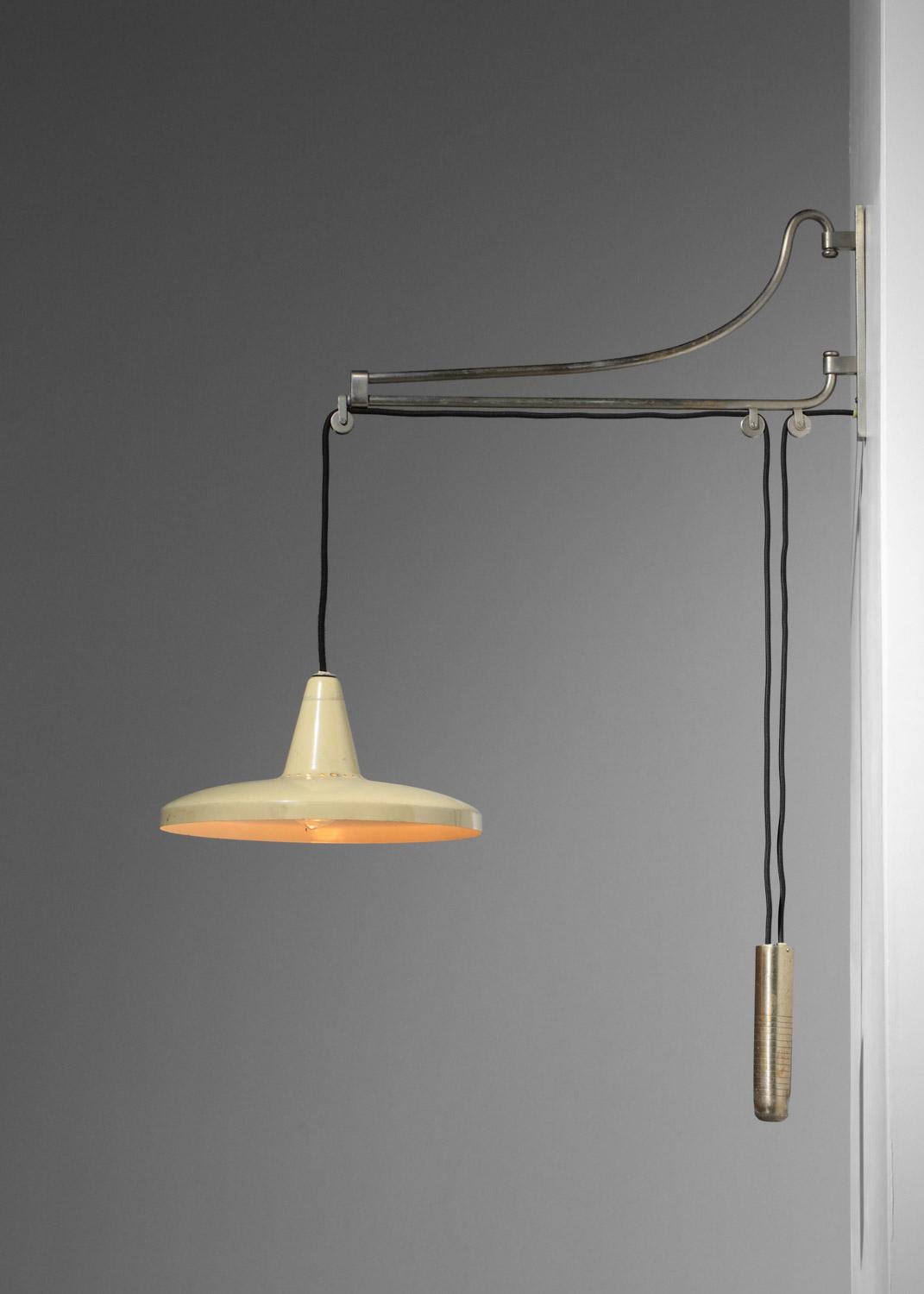 Italienische Wandleuchten mit Gegengewicht aus vernickeltem Messing aus den 60er Jahren im Angebot 4